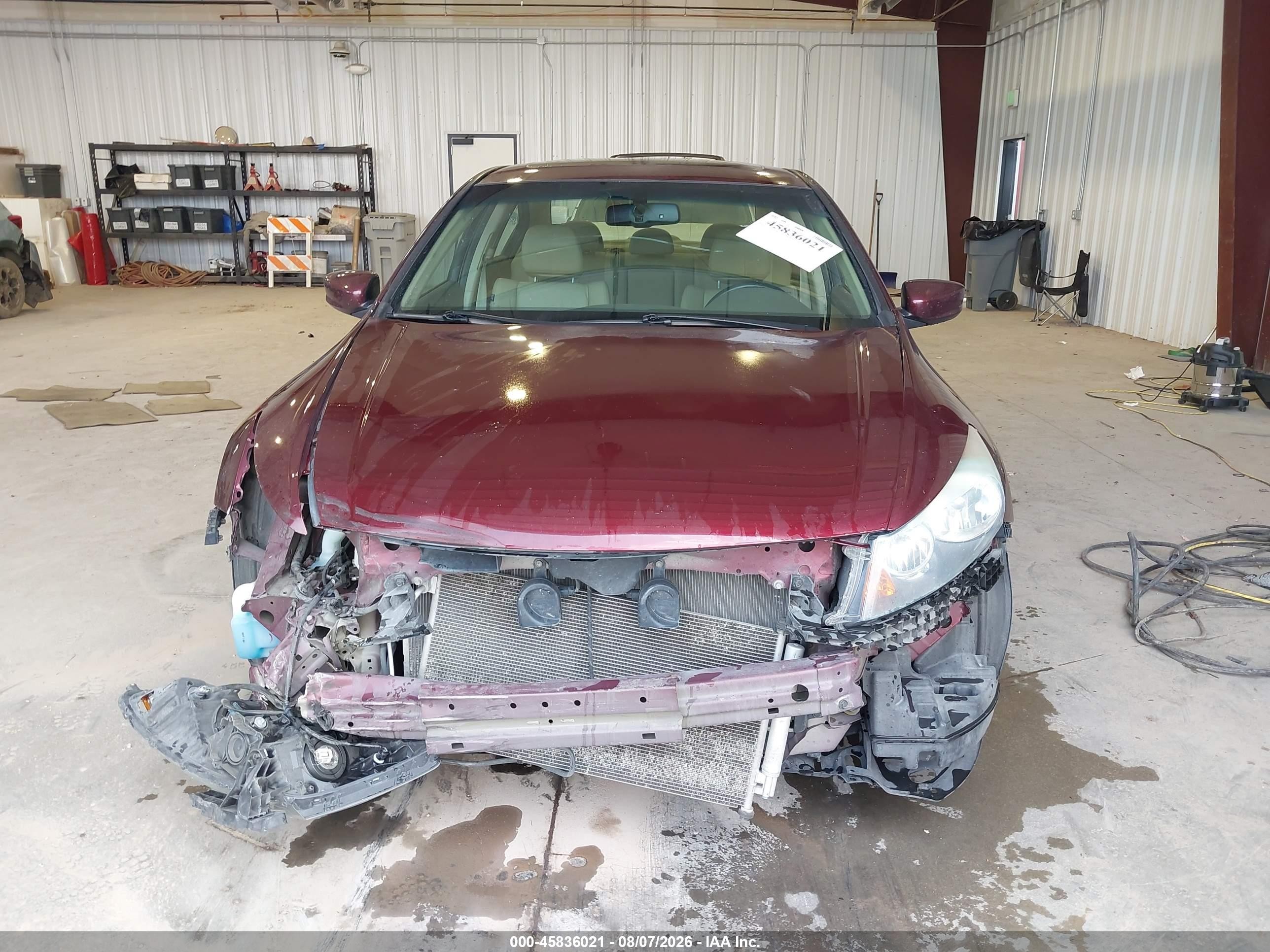 2010 Honda Accord 2.4 Ex-l Red vin: 1HGCP2F87AA027131