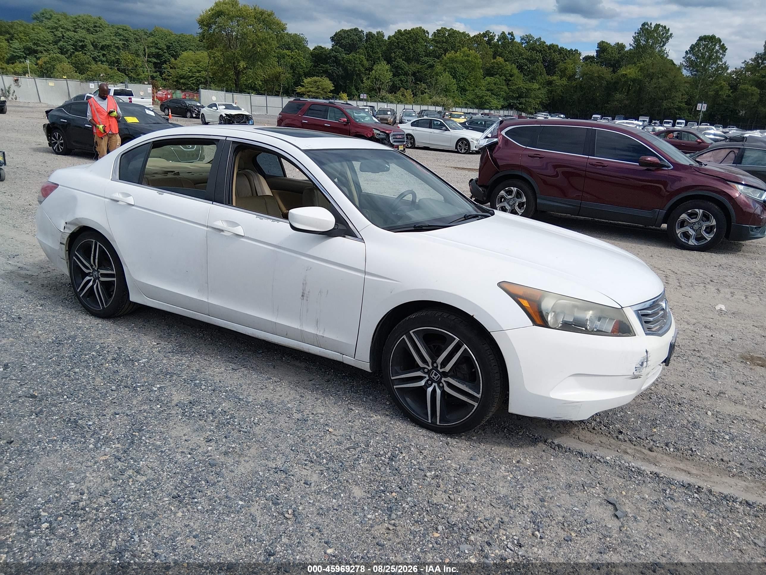 2010 Honda Accord 2.4 Ex-l White vin: 1HGCP2F87AA115838
