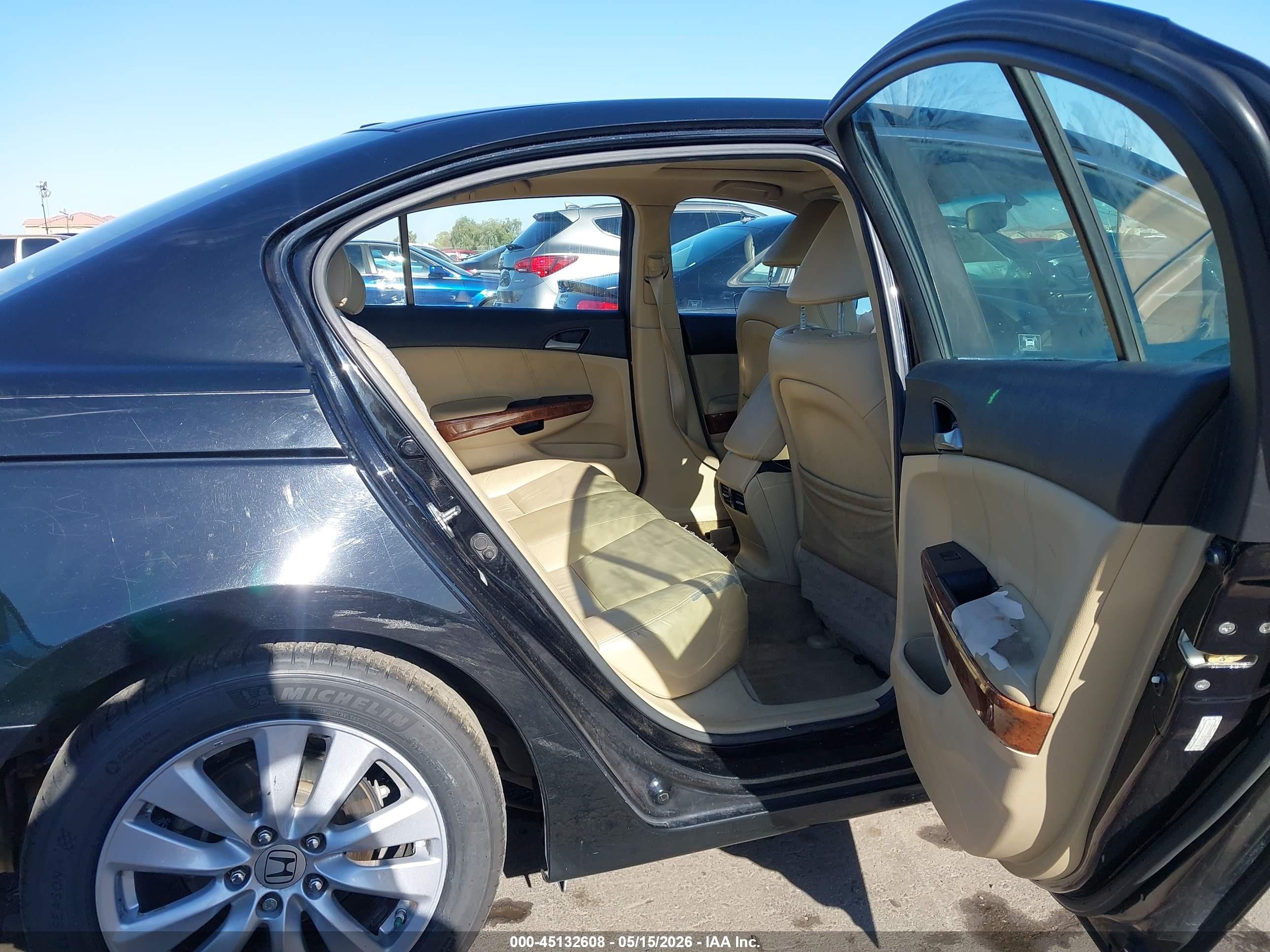 2011 Honda Accord 2.4 Ex-l Black vin: 1HGCP2F87BA044366