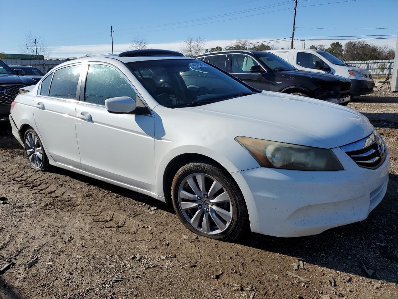 2011 Honda Accord Exl White vin: 1HGCP2F87BA058610