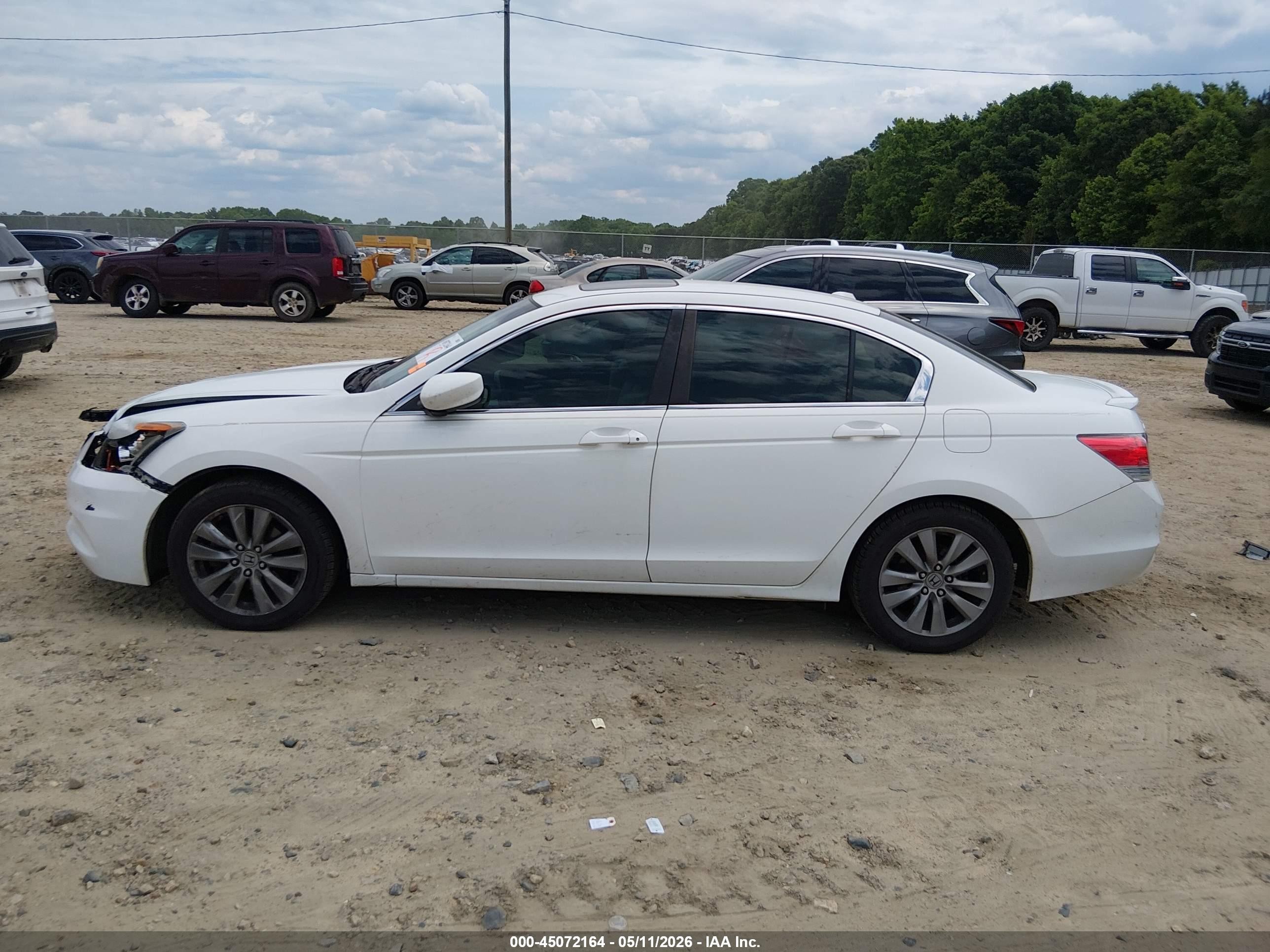 2012 Honda Accord 2.4 Ex-l White vin: 1HGCP2F87CA068829