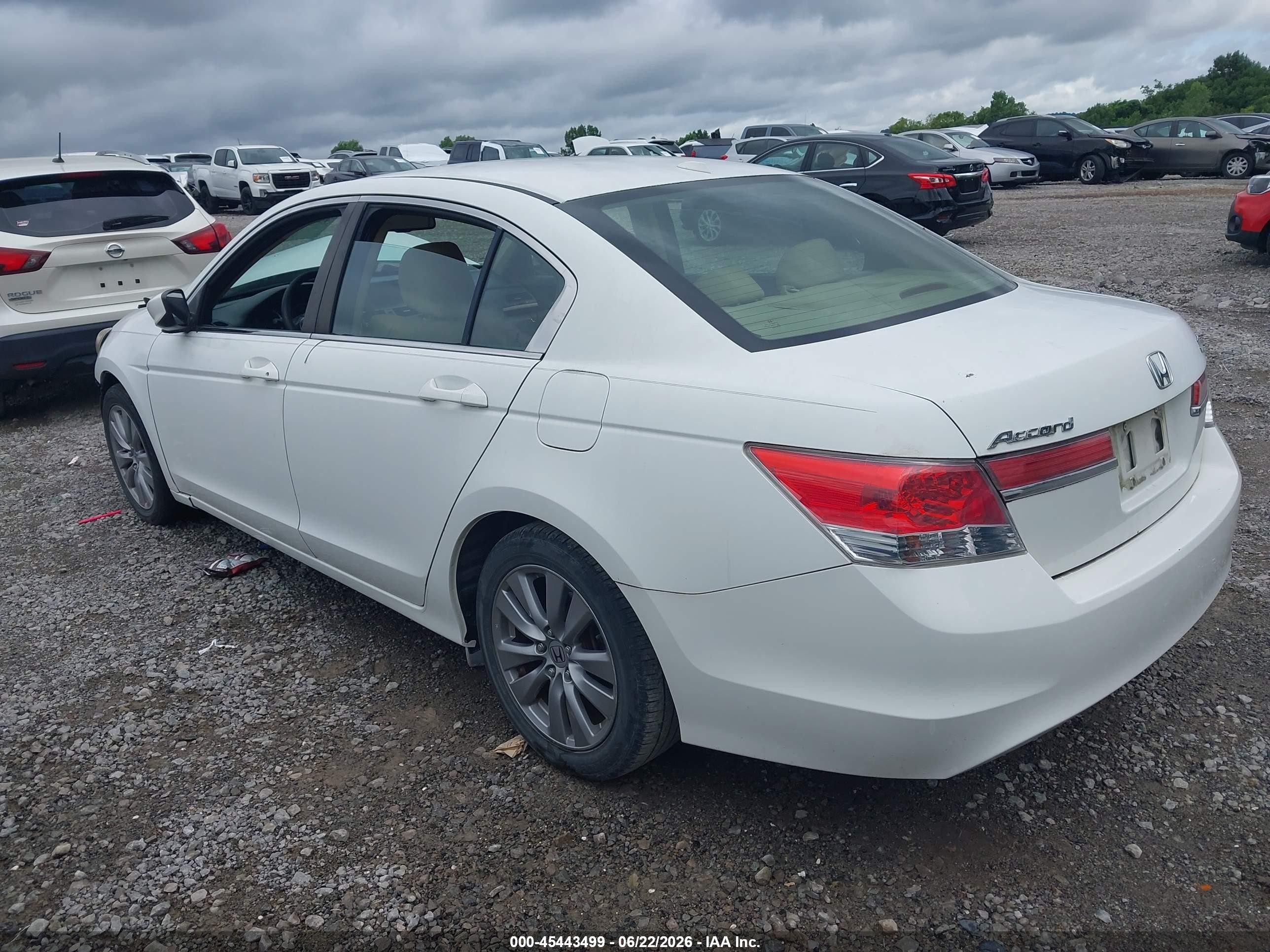 2012 Honda Accord 2.4 Ex-l Белый vin: 1HGCP2F87CA160913