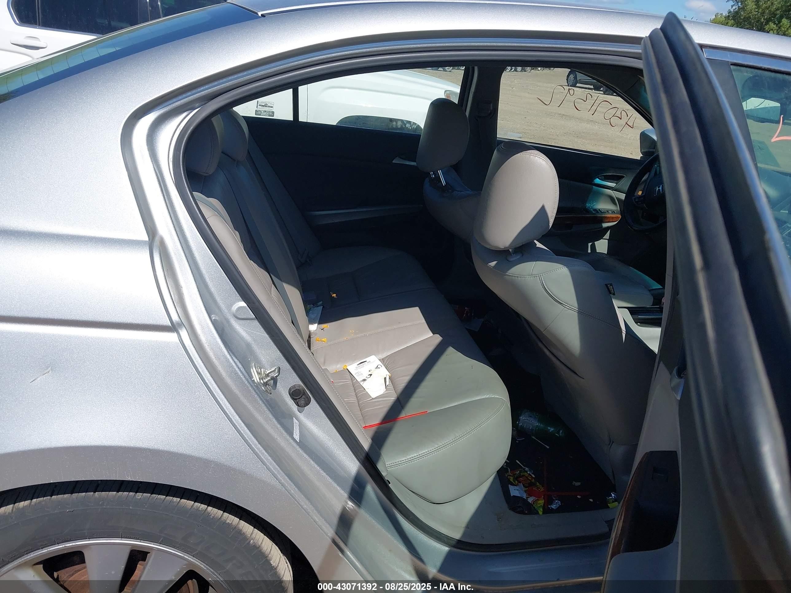2012 Honda Accord Sdn 2.4 Ex-l/ex-l Silver vin: 1HGCP2F87CA182801