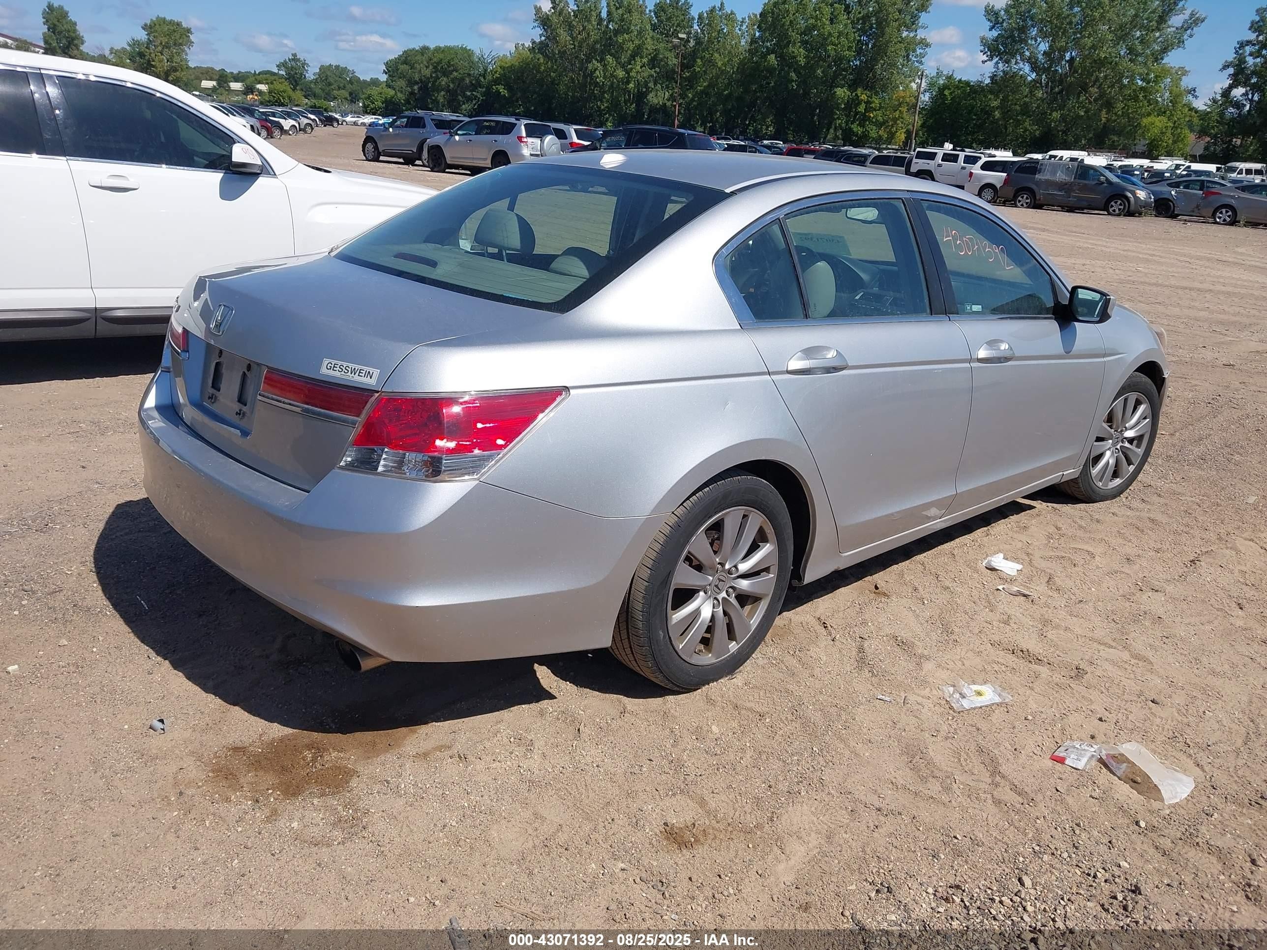 2012 Honda Accord Sdn 2.4 Ex-l/ex-l Silver vin: 1HGCP2F87CA182801