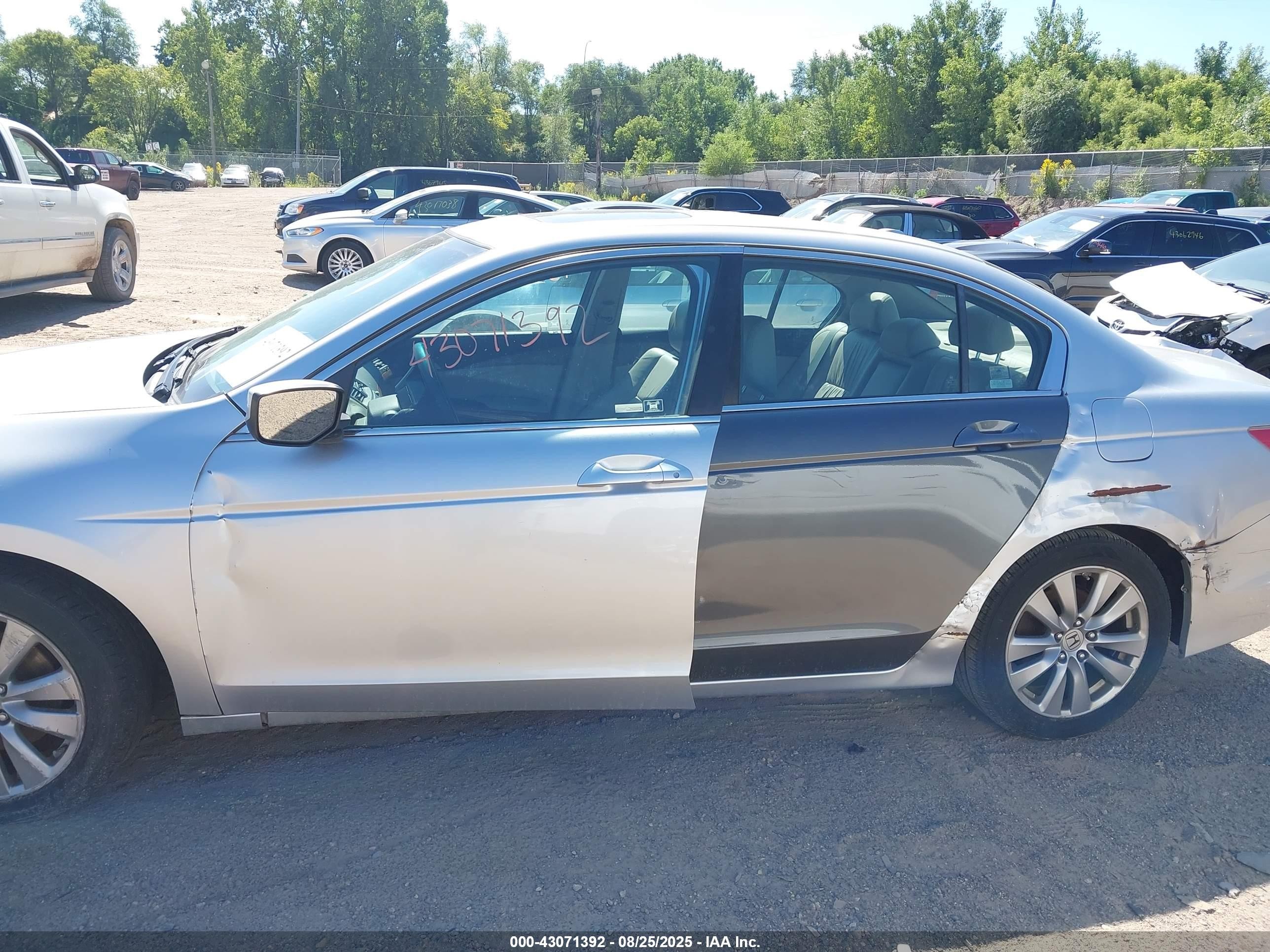 2012 Honda Accord Sdn 2.4 Ex-l/ex-l Silver vin: 1HGCP2F87CA182801