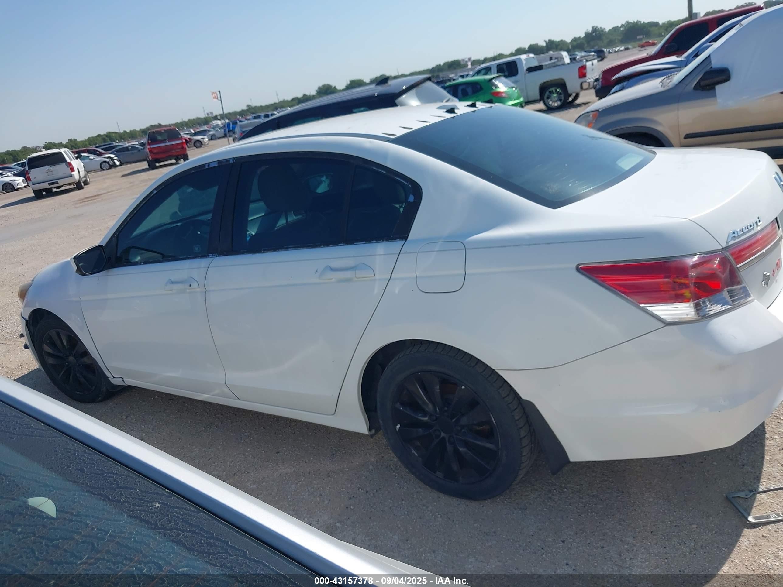 2012 Honda Accord Sdn 2.4 Ex-l/ex-l White vin: 1HGCP2F87CA219197