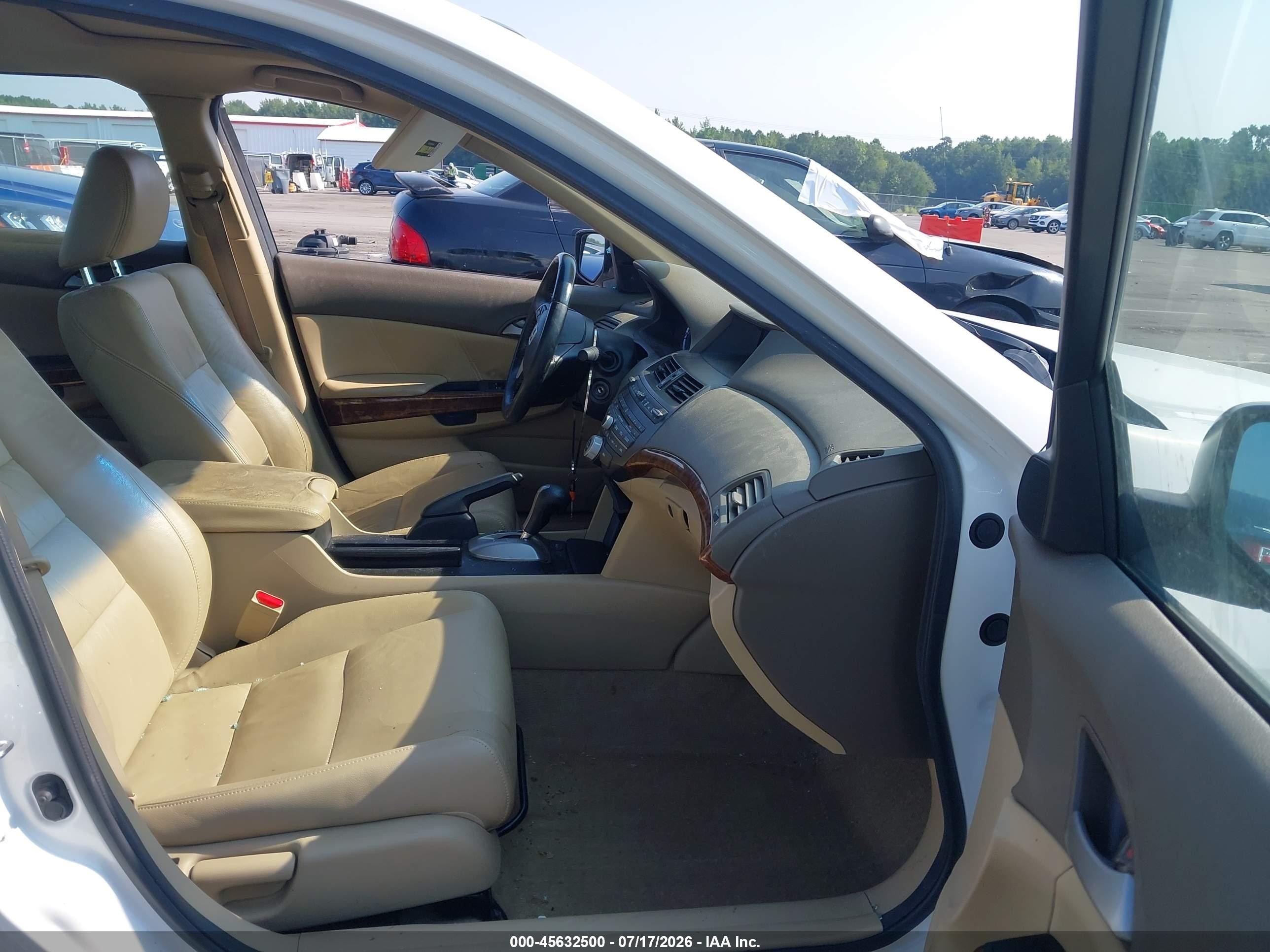 2010 Honda Accord 2.4 Ex-l White vin: 1HGCP2F88AA037053
