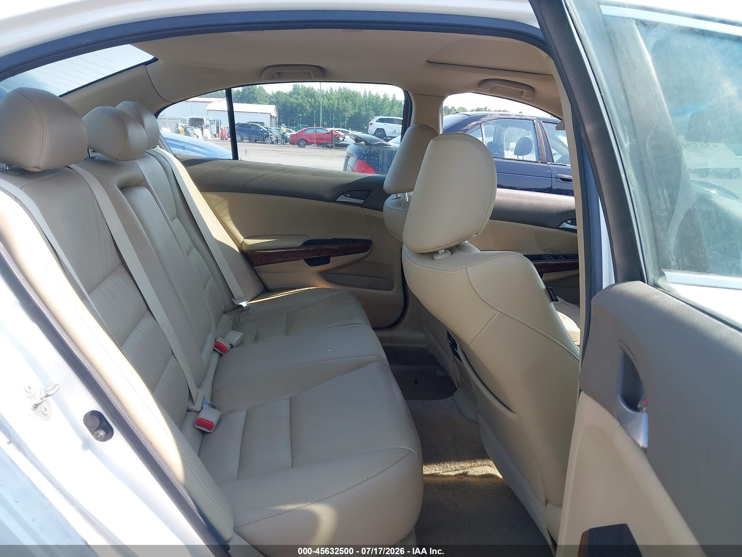 2010 Honda Accord 2.4 Ex-l White vin: 1HGCP2F88AA037053