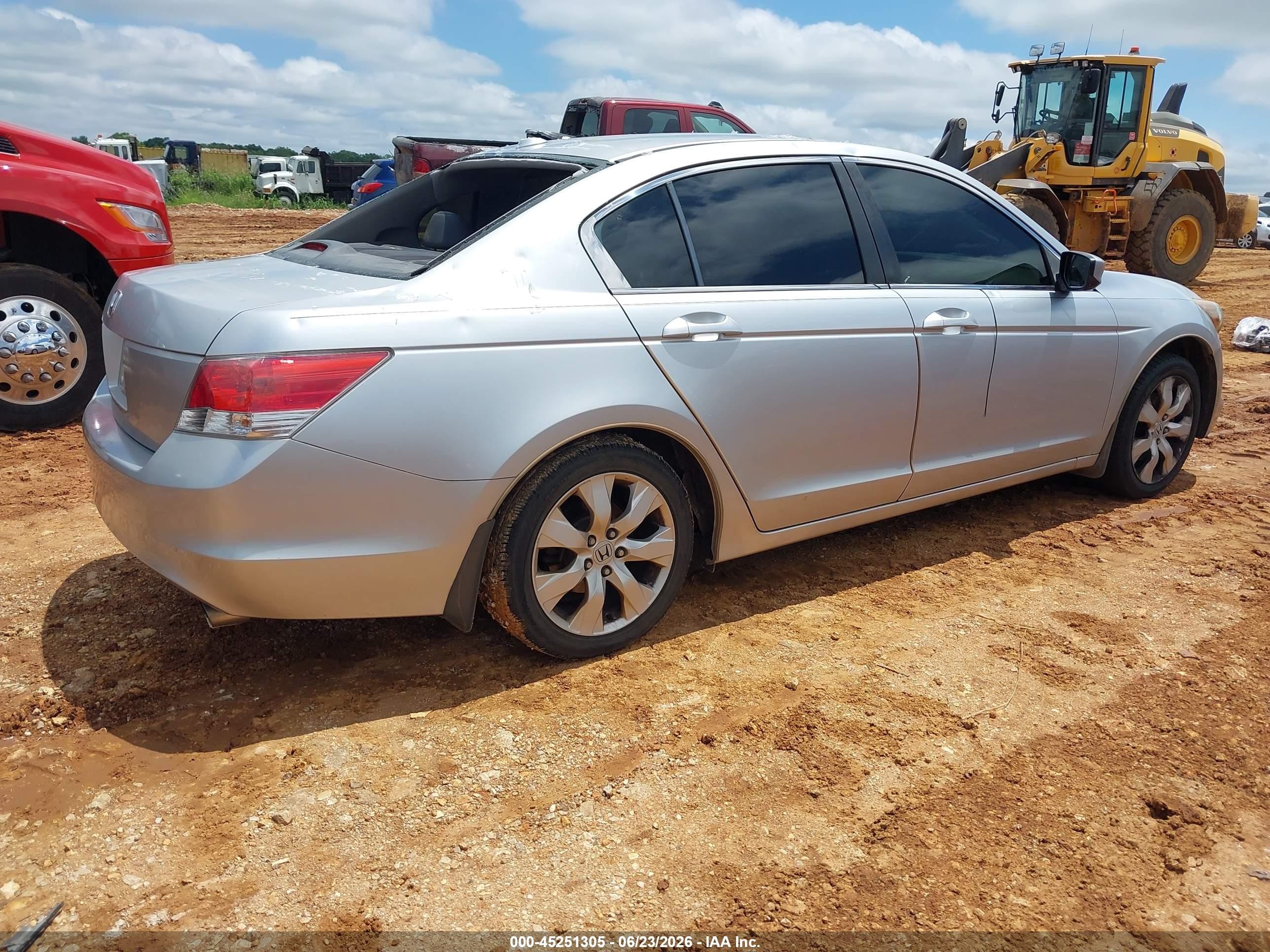 2010 Honda Accord 2.4 Ex-l Silver vin: 1HGCP2F88AA037179