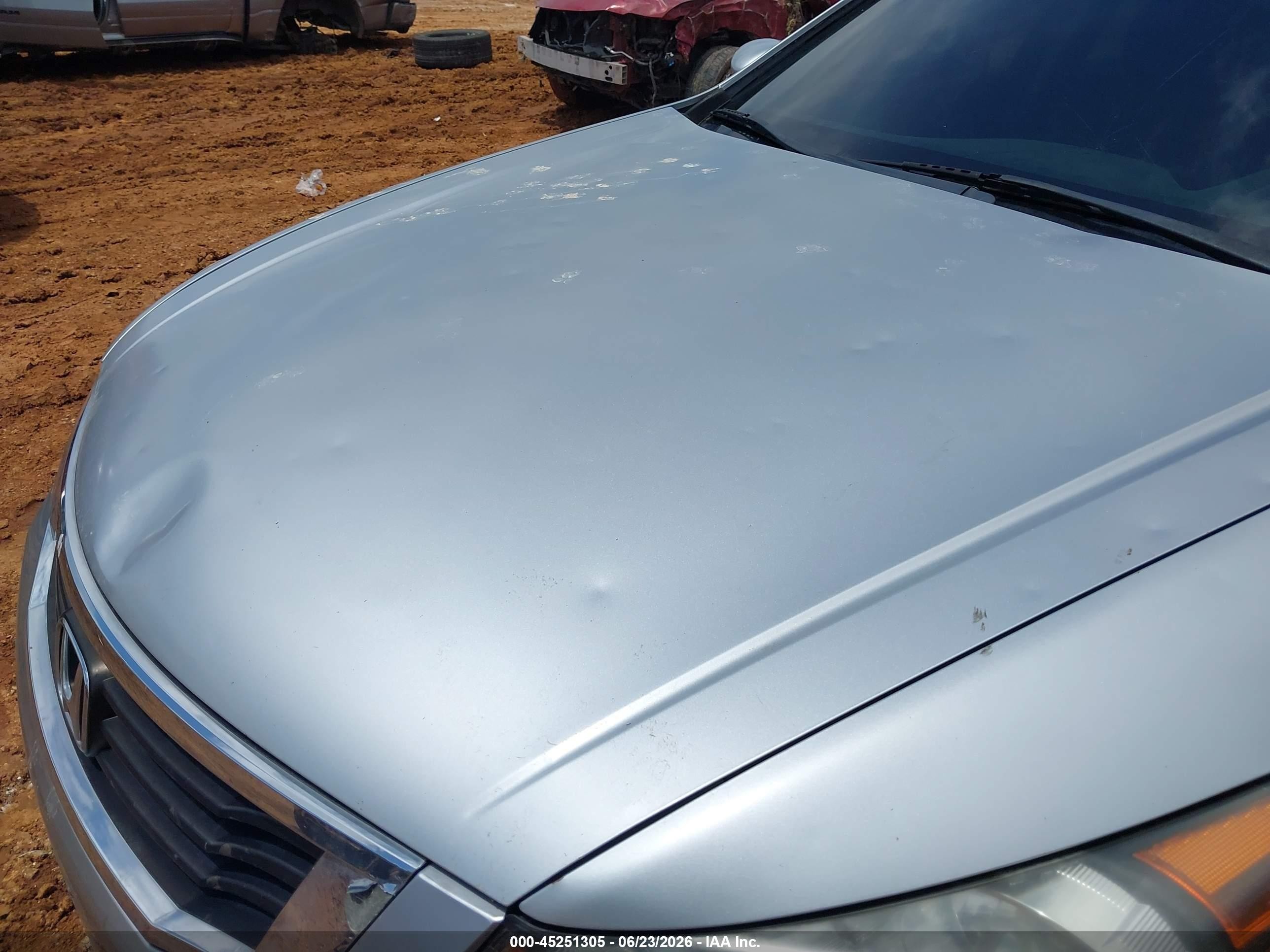 2010 Honda Accord 2.4 Ex-l Silver vin: 1HGCP2F88AA037179