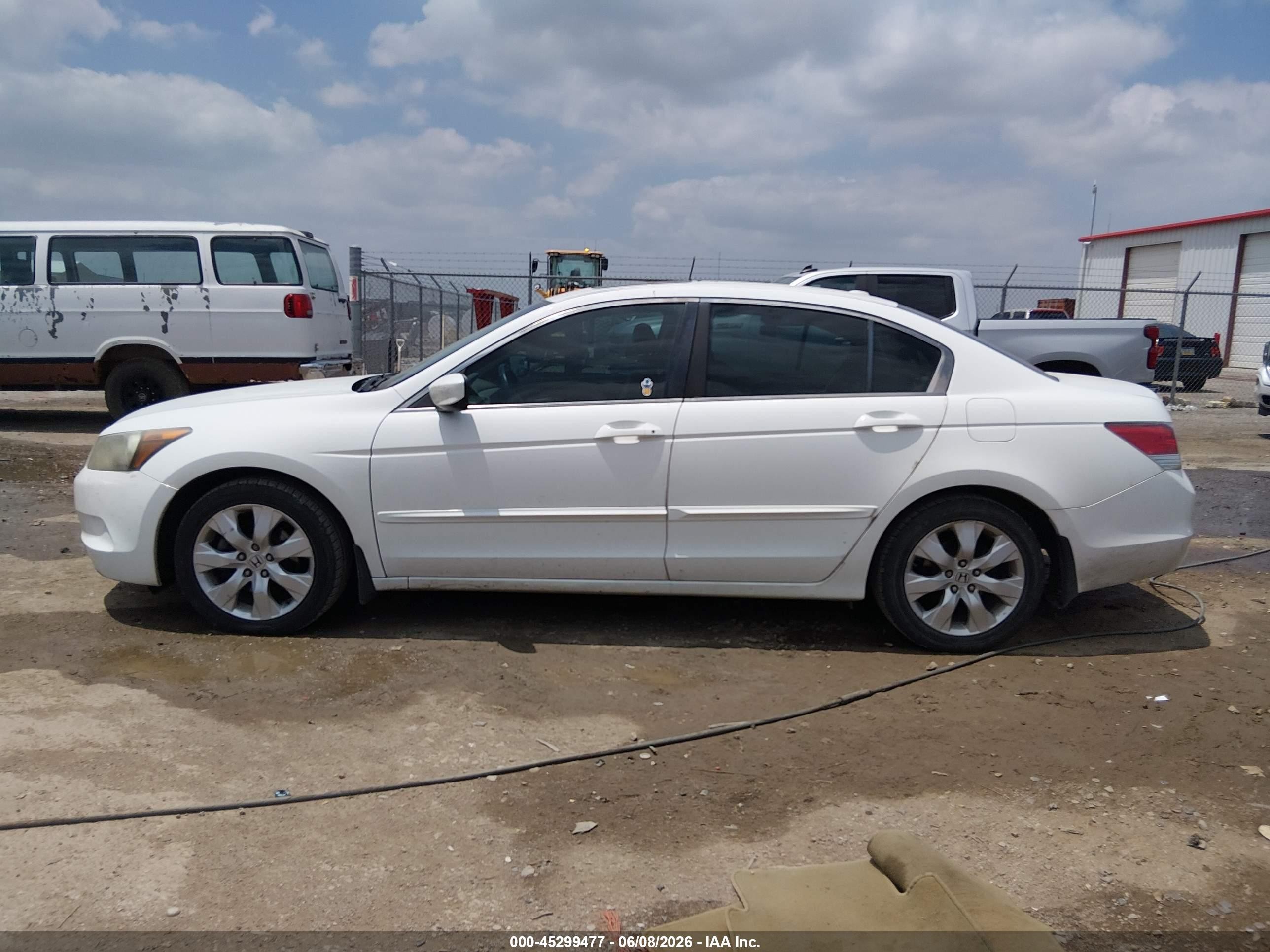 2010 Honda Accord 2.4 Ex-l White vin: 1HGCP2F88AA190029