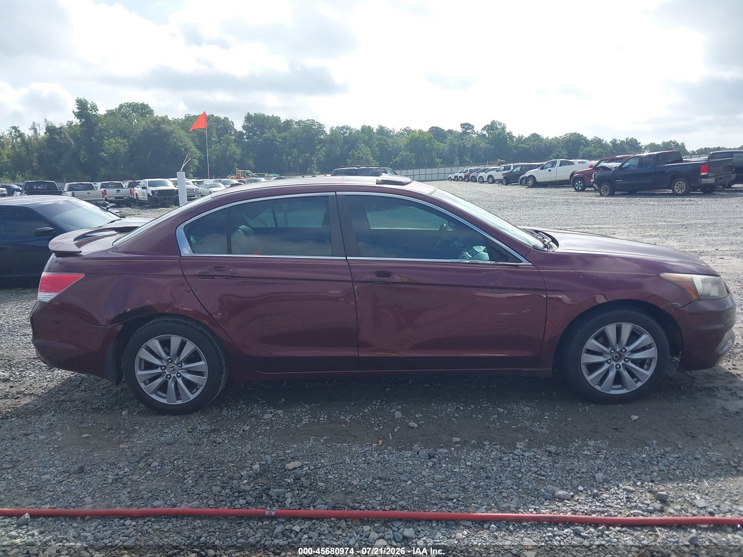 2011 Honda Accord 2.4 Ex-l Burgundy vin: 1HGCP2F88BA057904