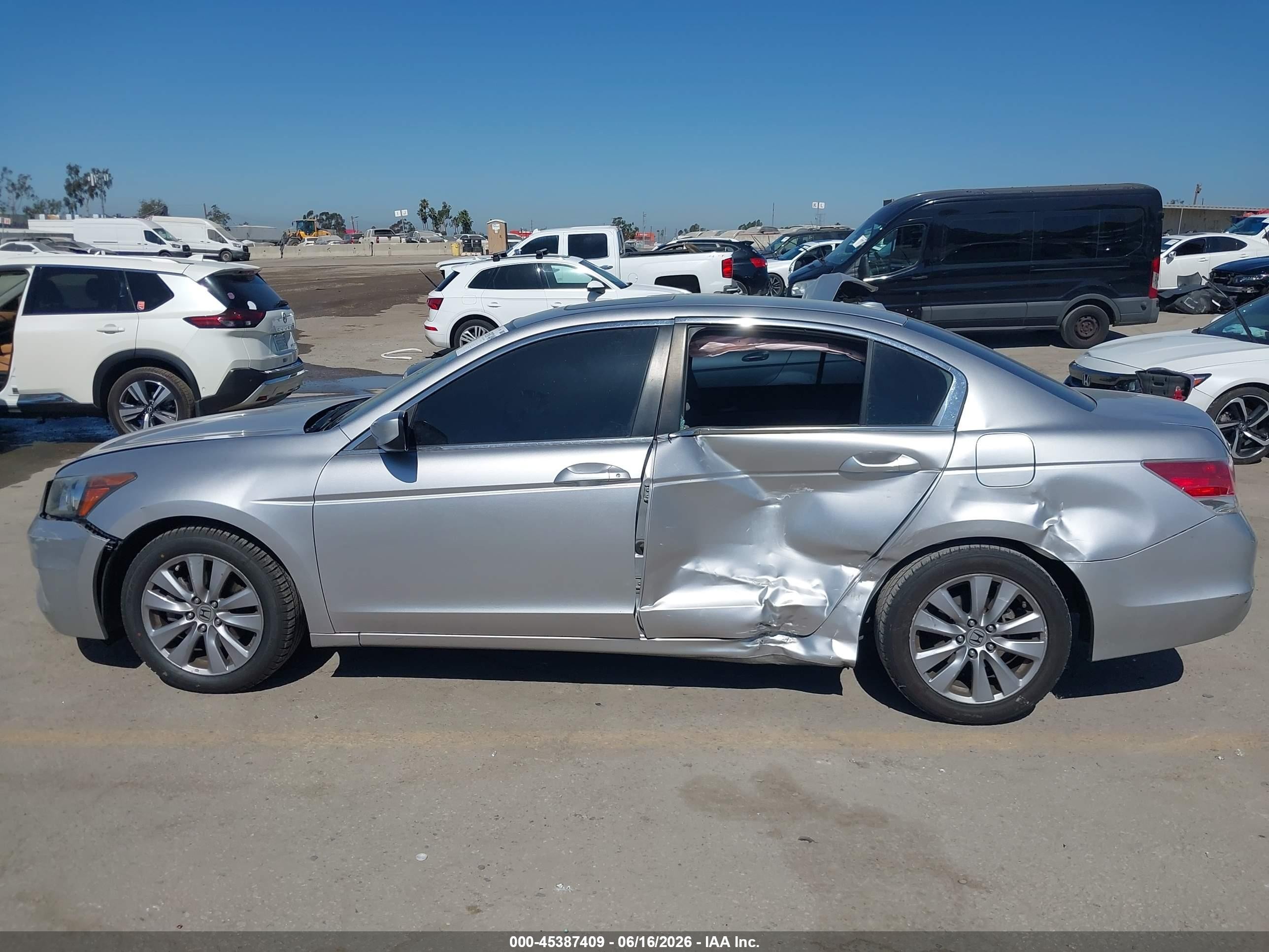 2011 Honda Accord 2.4 Ex-l Silver vin: 1HGCP2F88BA113873