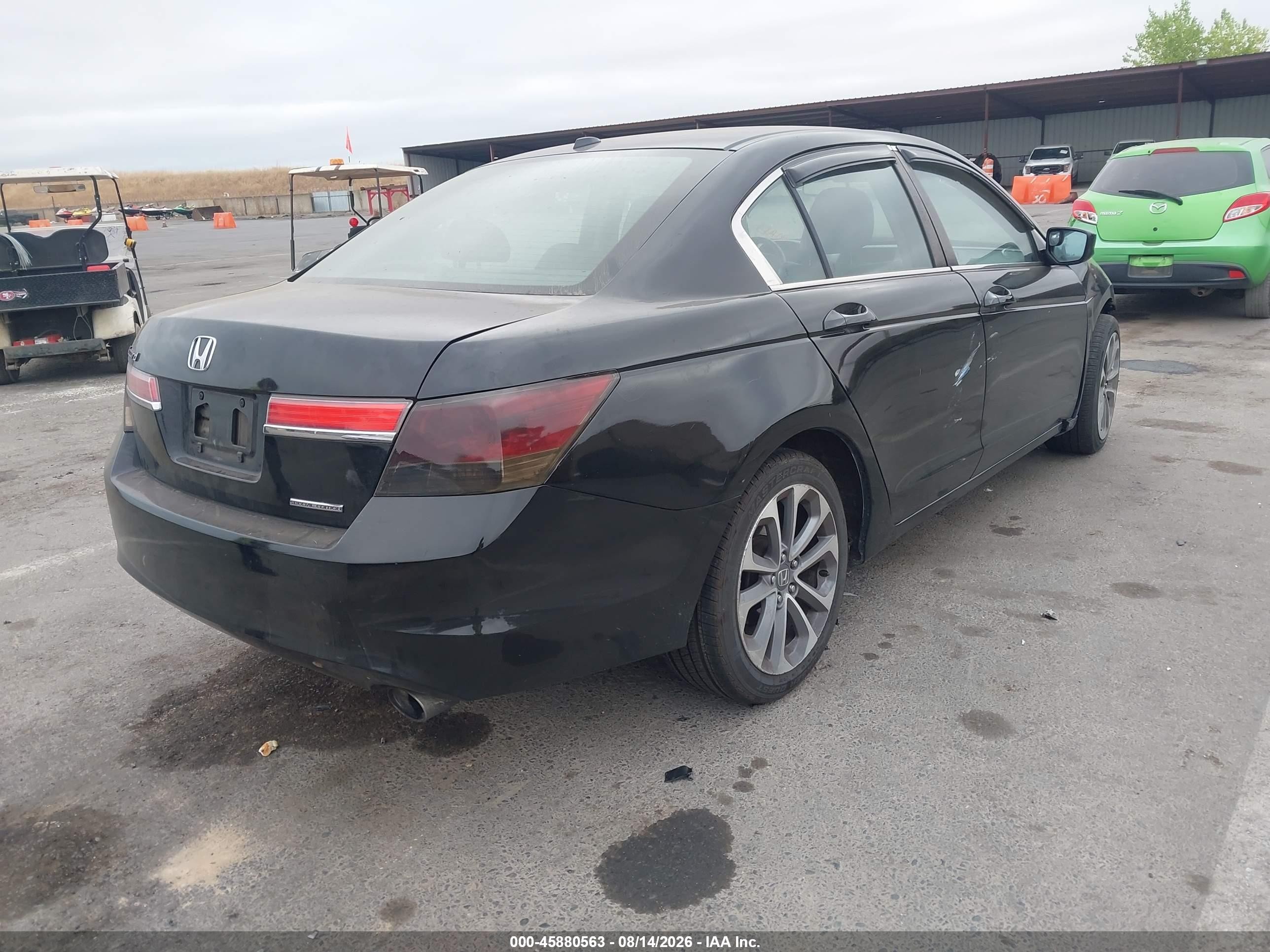 2012 Honda Accord 2.4 Ex-l Черный vin: 1HGCP2F88CA065423