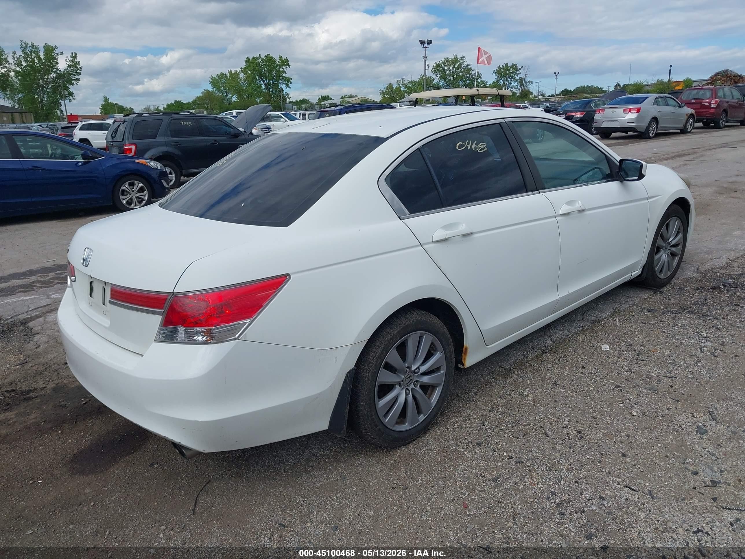 2012 Honda Accord 2.4 Ex-l White vin: 1HGCP2F88CA094520