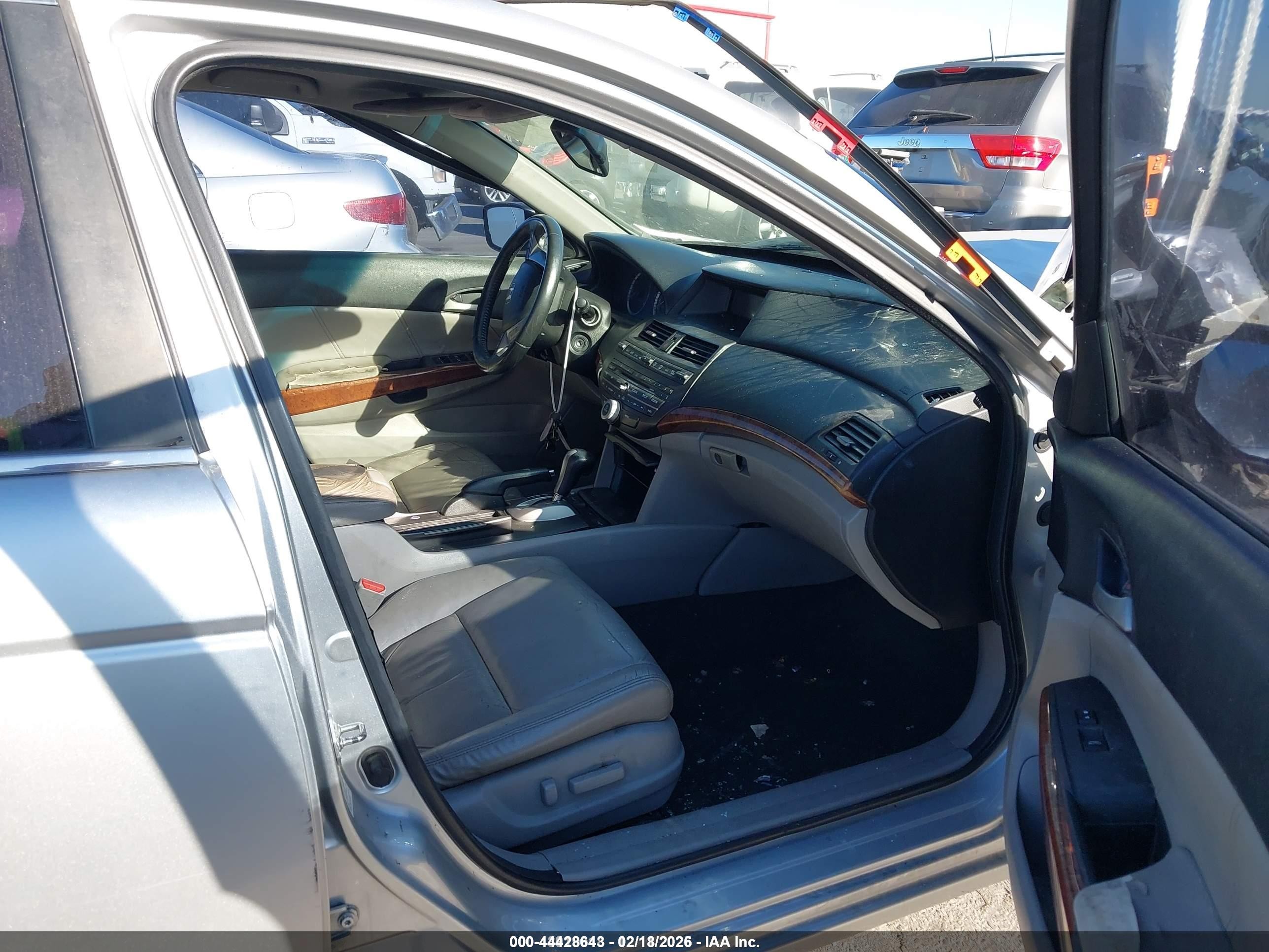 2012 Honda Accord 2.4 Ex-l Silver vin: 1HGCP2F88CA221234