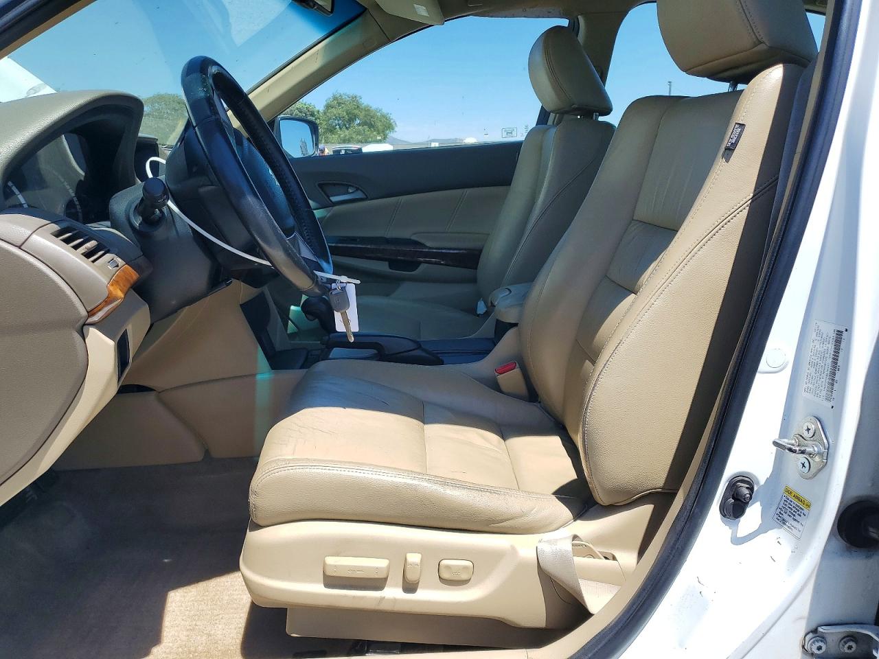 2010 Honda Accord Exl White vin: 1HGCP2F89AA186037