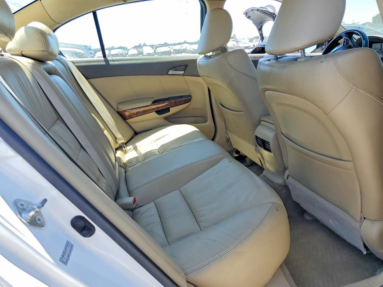 2010 Honda Accord Exl White vin: 1HGCP2F89AA186037