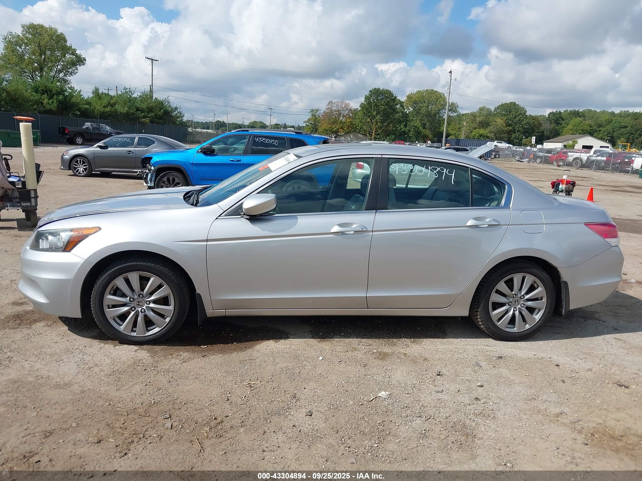 2012 Honda Accord Sdn 2.4 Ex-l/ex-l Silver vin: 1HGCP2F89CA049859