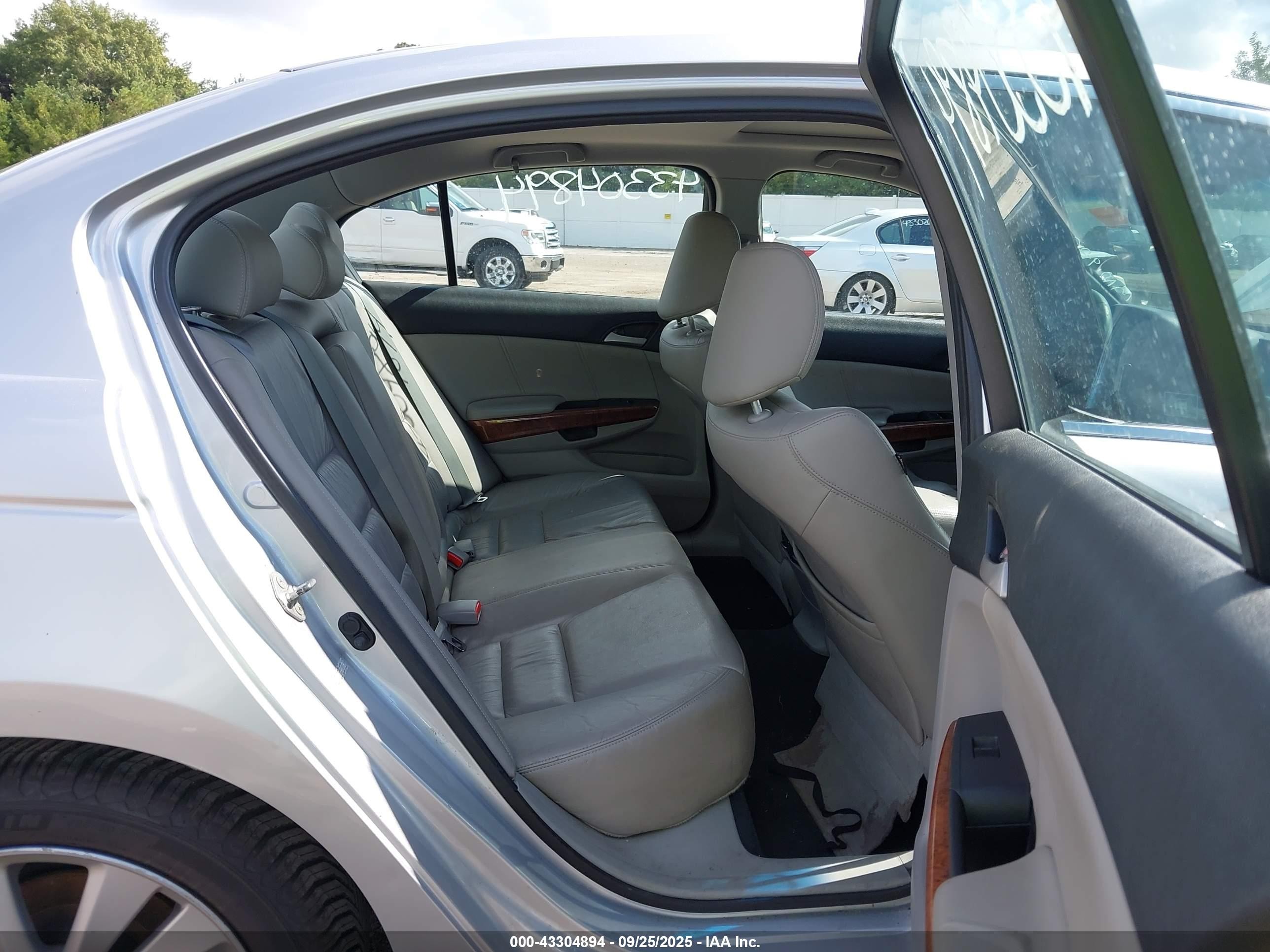 2012 Honda Accord Sdn 2.4 Ex-l/ex-l Silver vin: 1HGCP2F89CA049859