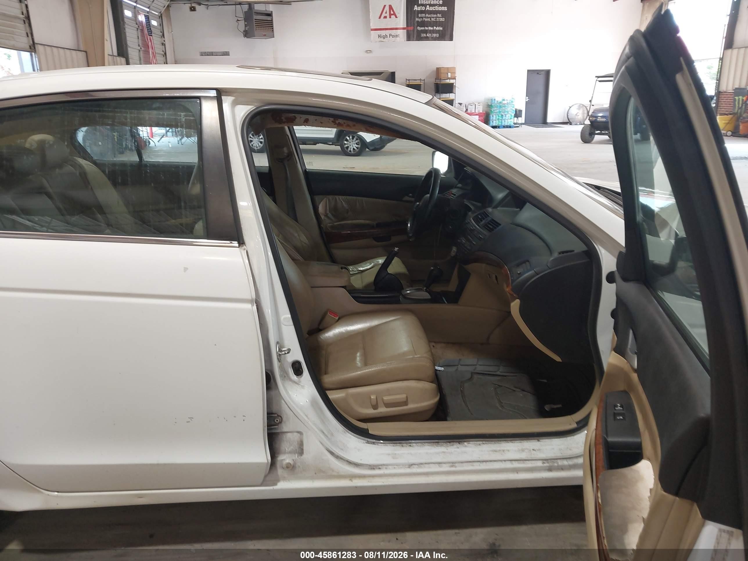 2012 Honda Accord 2.4 Ex-l White vin: 1HGCP2F89CA093599