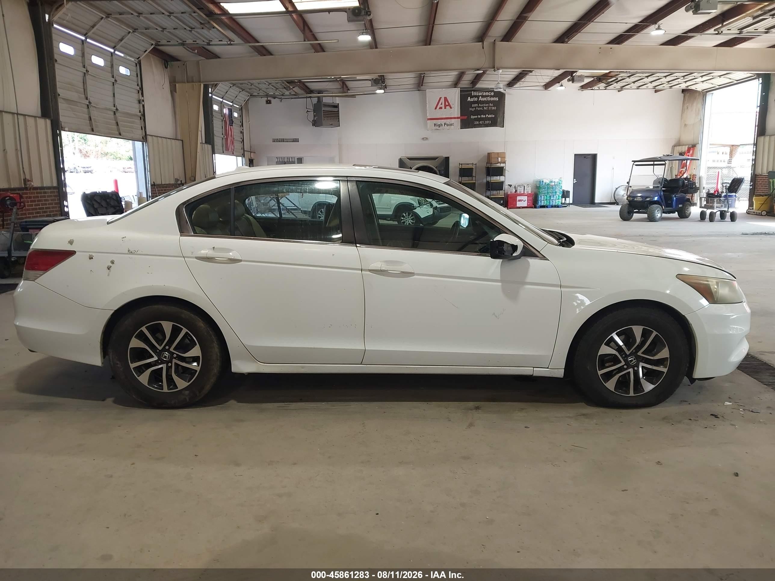 2012 Honda Accord 2.4 Ex-l White vin: 1HGCP2F89CA093599