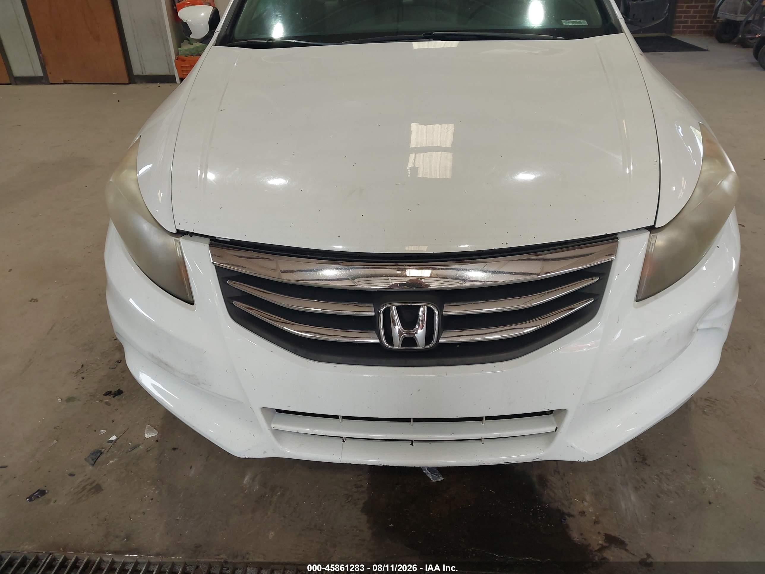 2012 Honda Accord 2.4 Ex-l White vin: 1HGCP2F89CA093599