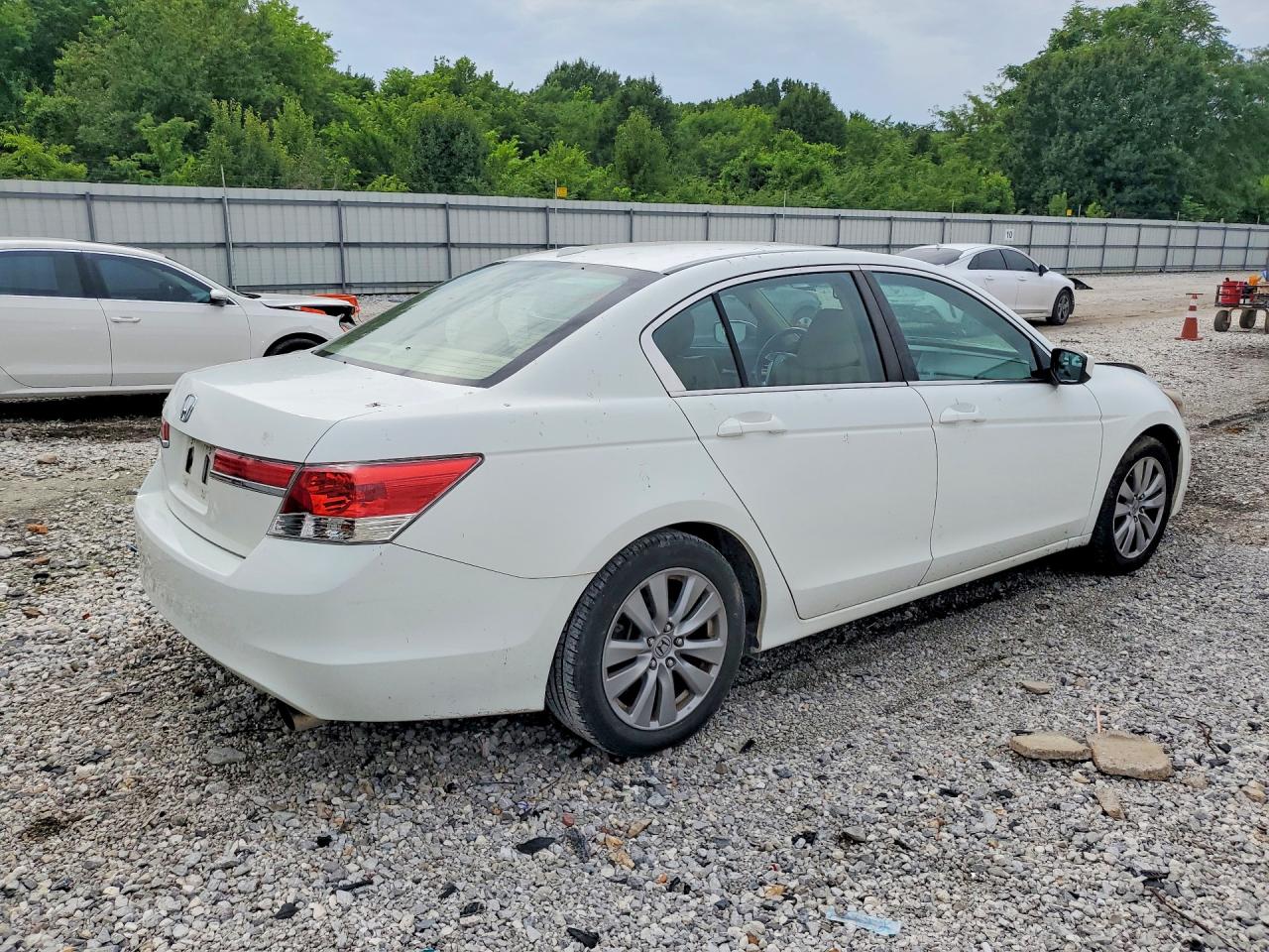 2012 Honda Accord Exl White vin: 1HGCP2F89CA141750