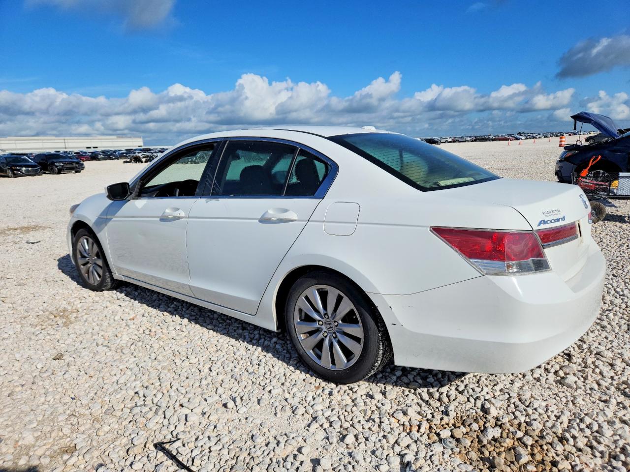 2012 Honda Accord Exl White vin: 1HGCP2F89CA186395