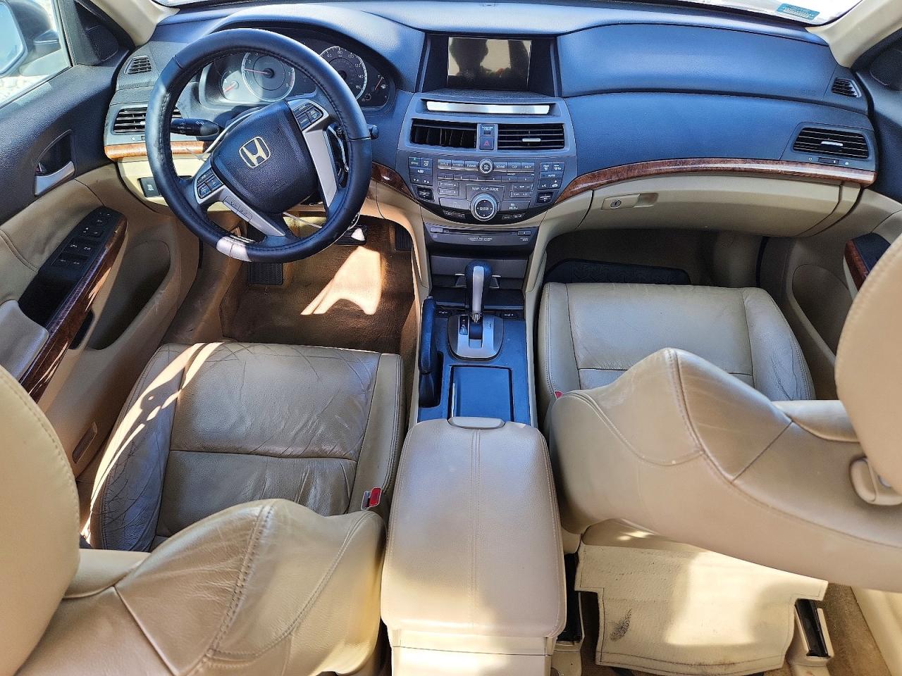 2012 Honda Accord Exl White vin: 1HGCP2F89CA186395