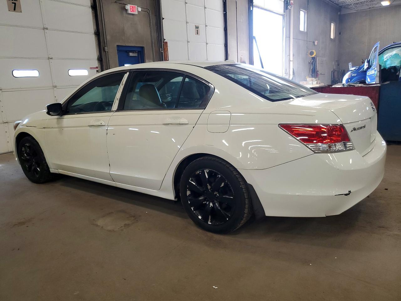 2010 Honda Accord Exl White vin: 1HGCP2F8XAA020092