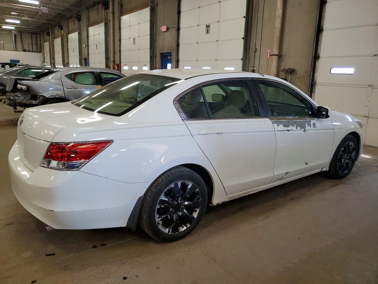 2010 Honda Accord Exl White vin: 1HGCP2F8XAA020092