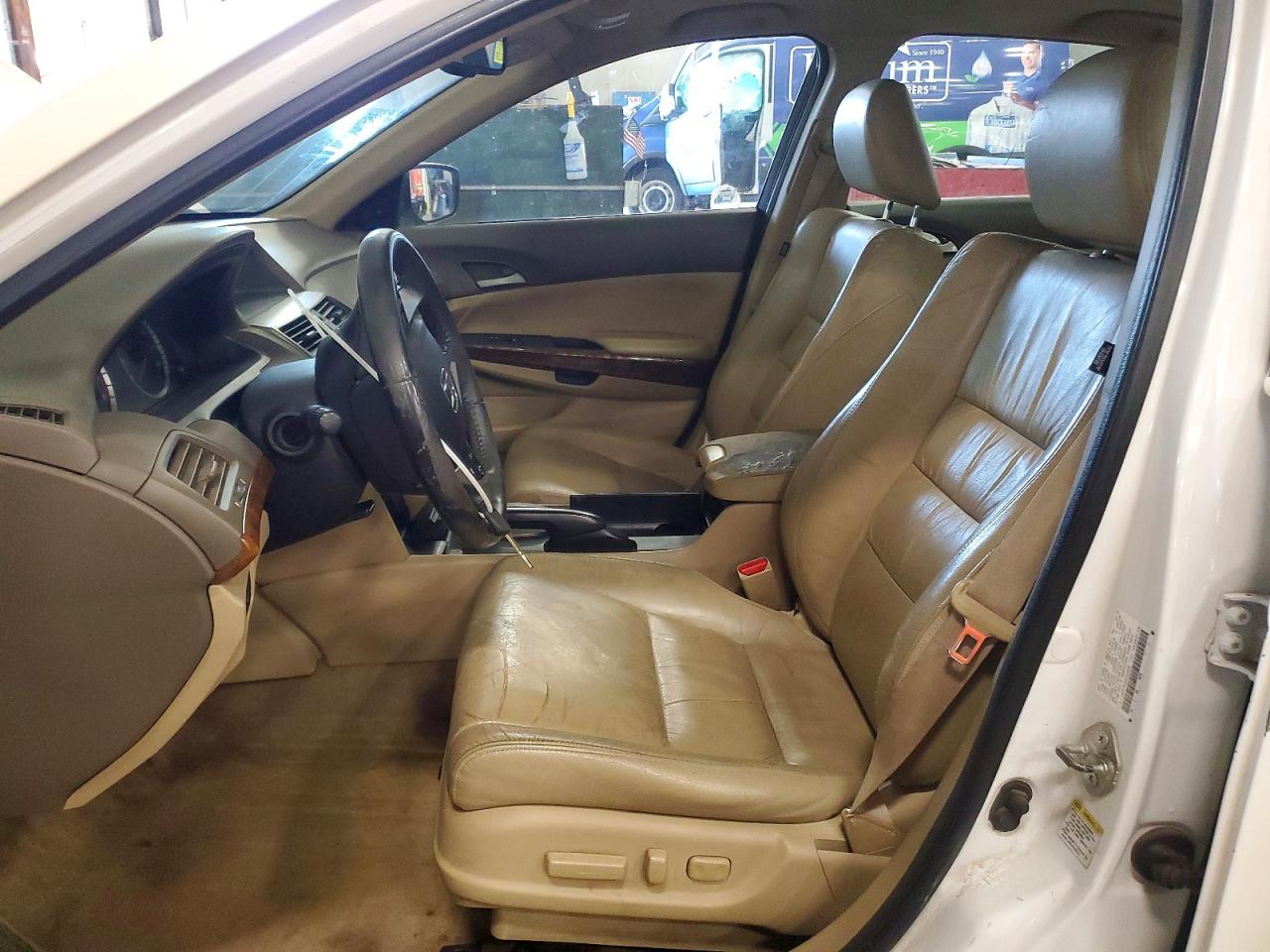 2010 Honda Accord Exl White vin: 1HGCP2F8XAA020092