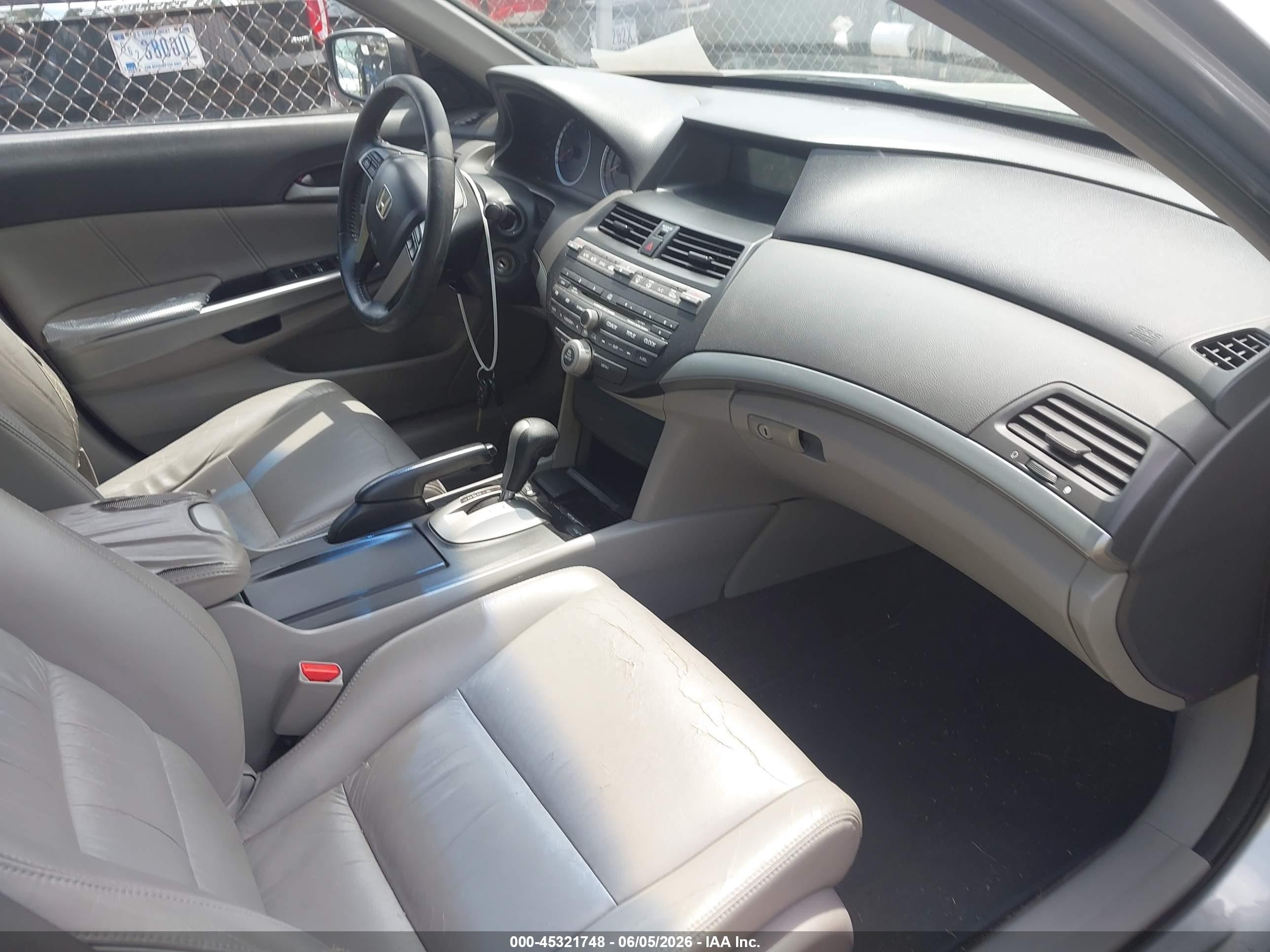 2010 Honda Accord 2.4 Ex-l Серебряный vin: 1HGCP2F8XAA020349