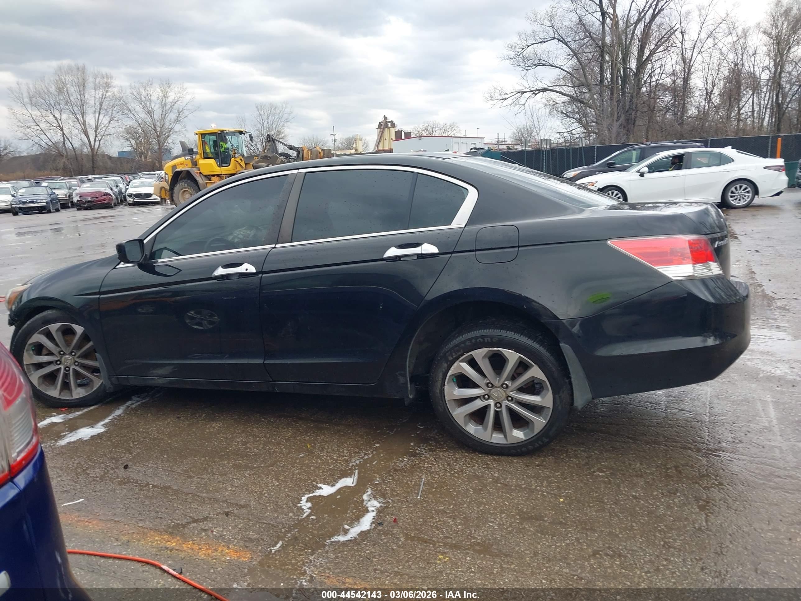 2010 Honda Accord 2.4 Ex-l Black vin: 1HGCP2F8XAA023977