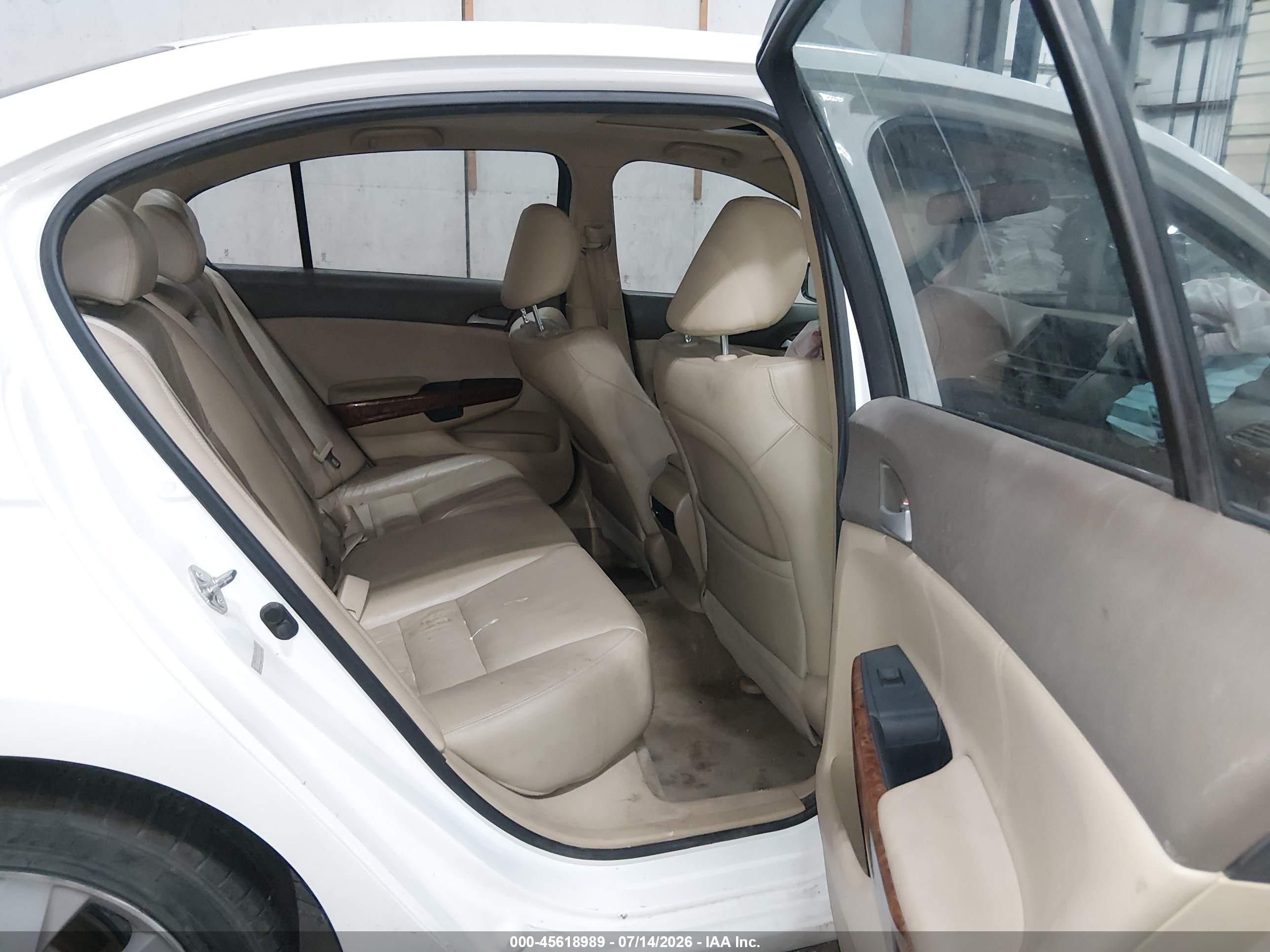 2010 Honda Accord 2.4 Ex-l White vin: 1HGCP2F8XAA125389