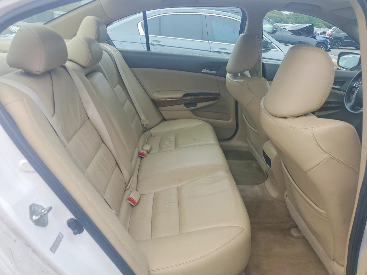 2010 Honda Accord Exl White vin: 1HGCP2F8XAA190047