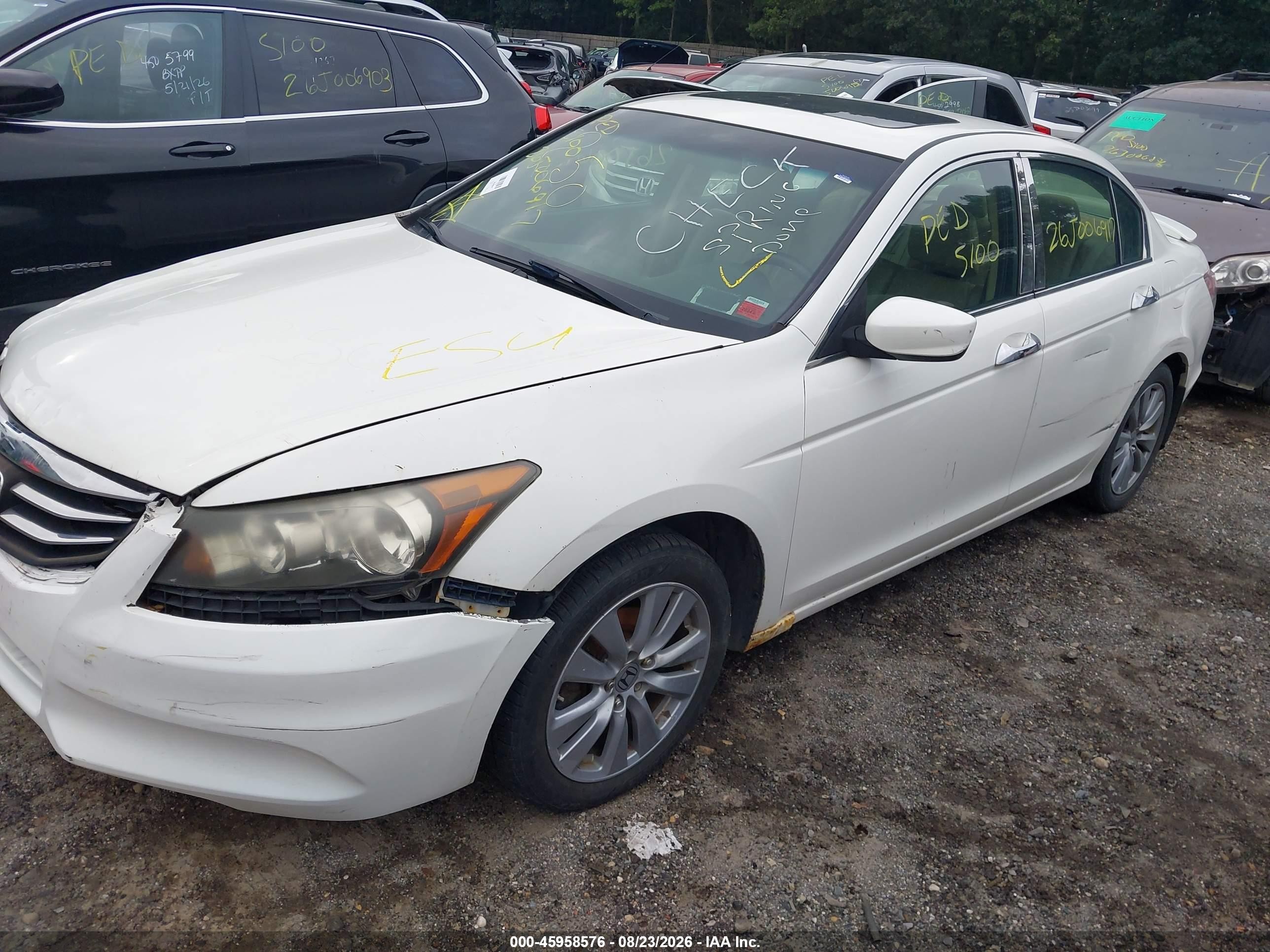 2011 Honda Accord 2.4 Ex-l White vin: 1HGCP2F8XBA009465
