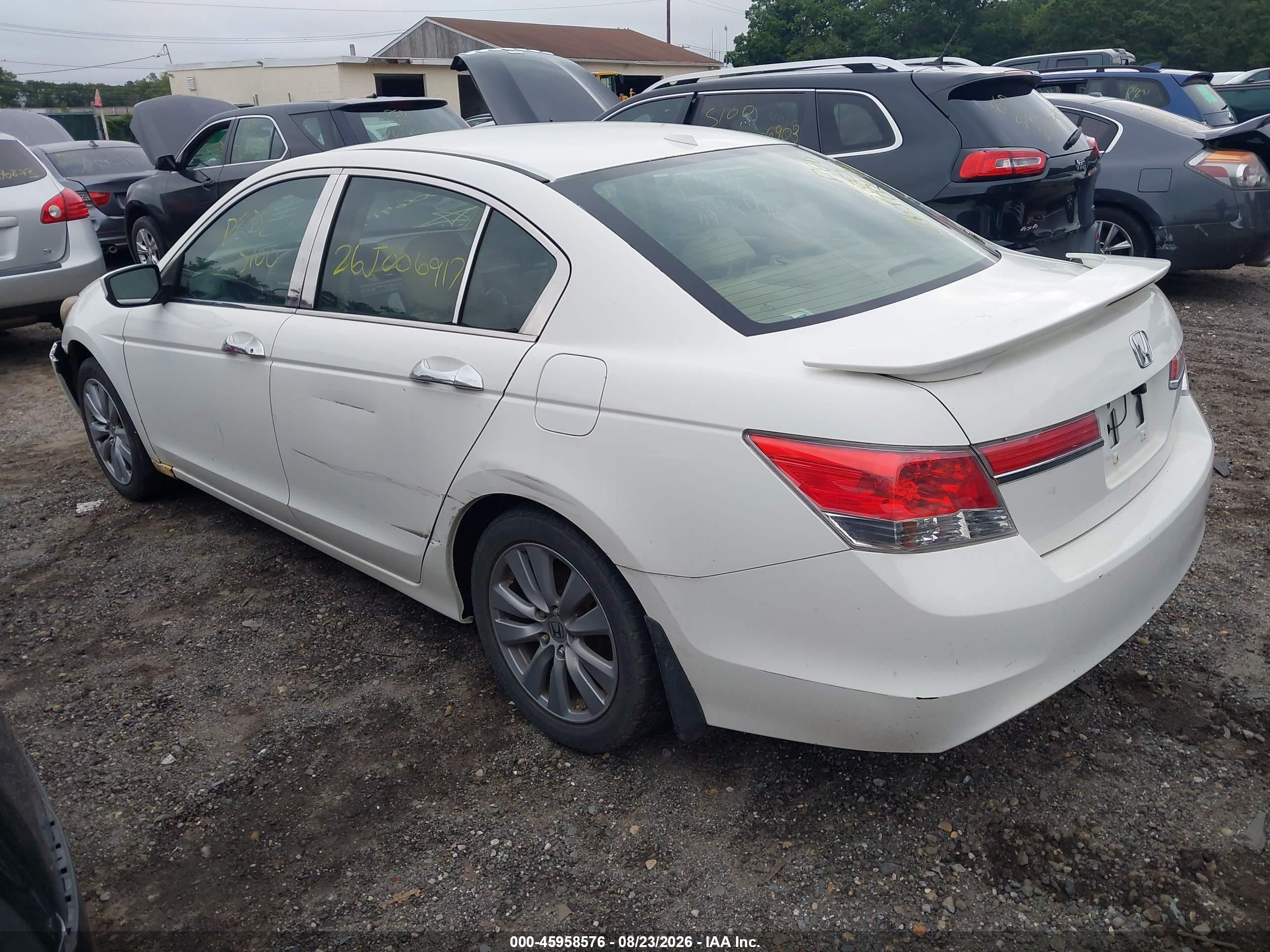 2011 Honda Accord 2.4 Ex-l White vin: 1HGCP2F8XBA009465