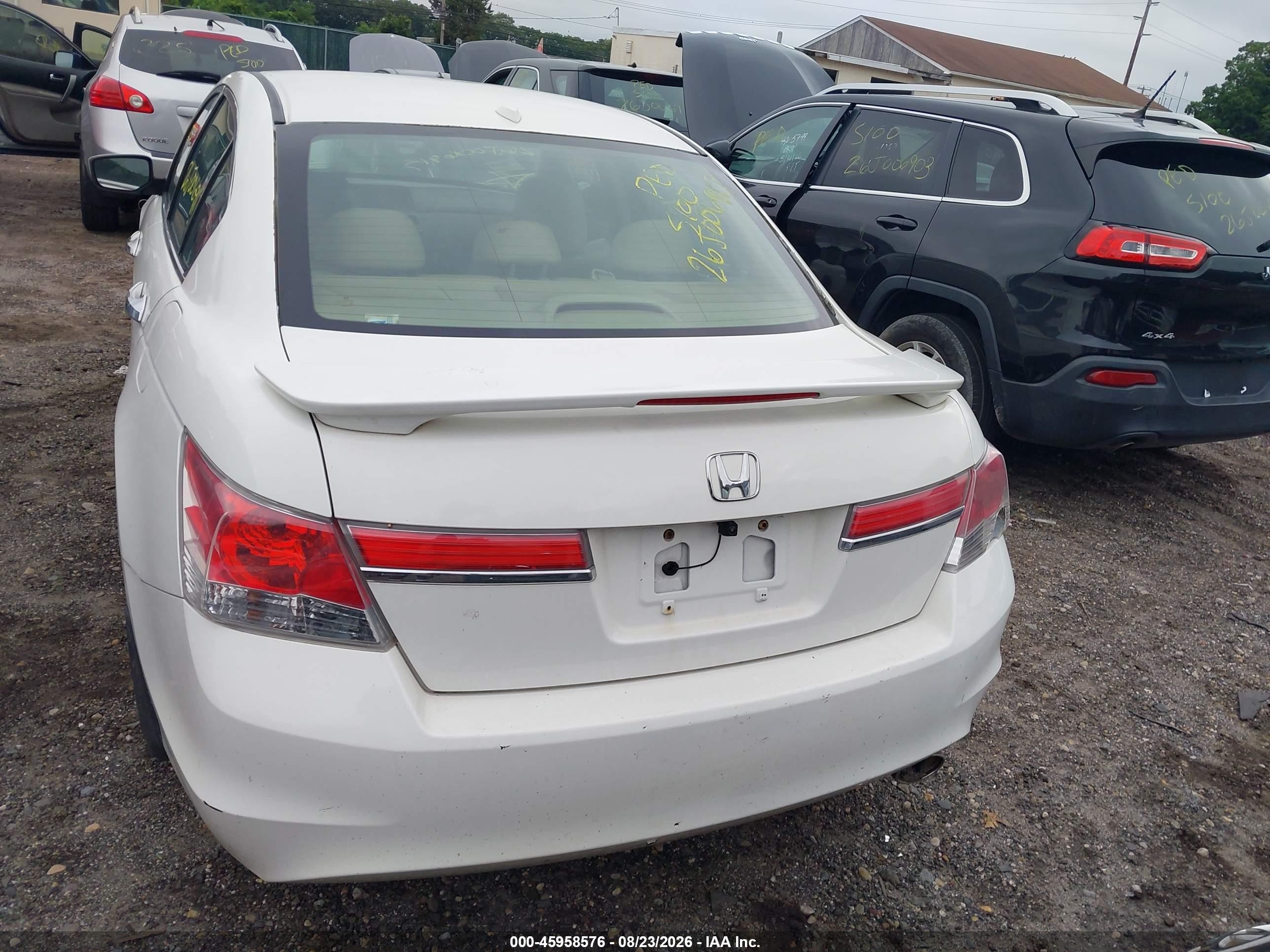 2011 Honda Accord 2.4 Ex-l White vin: 1HGCP2F8XBA009465
