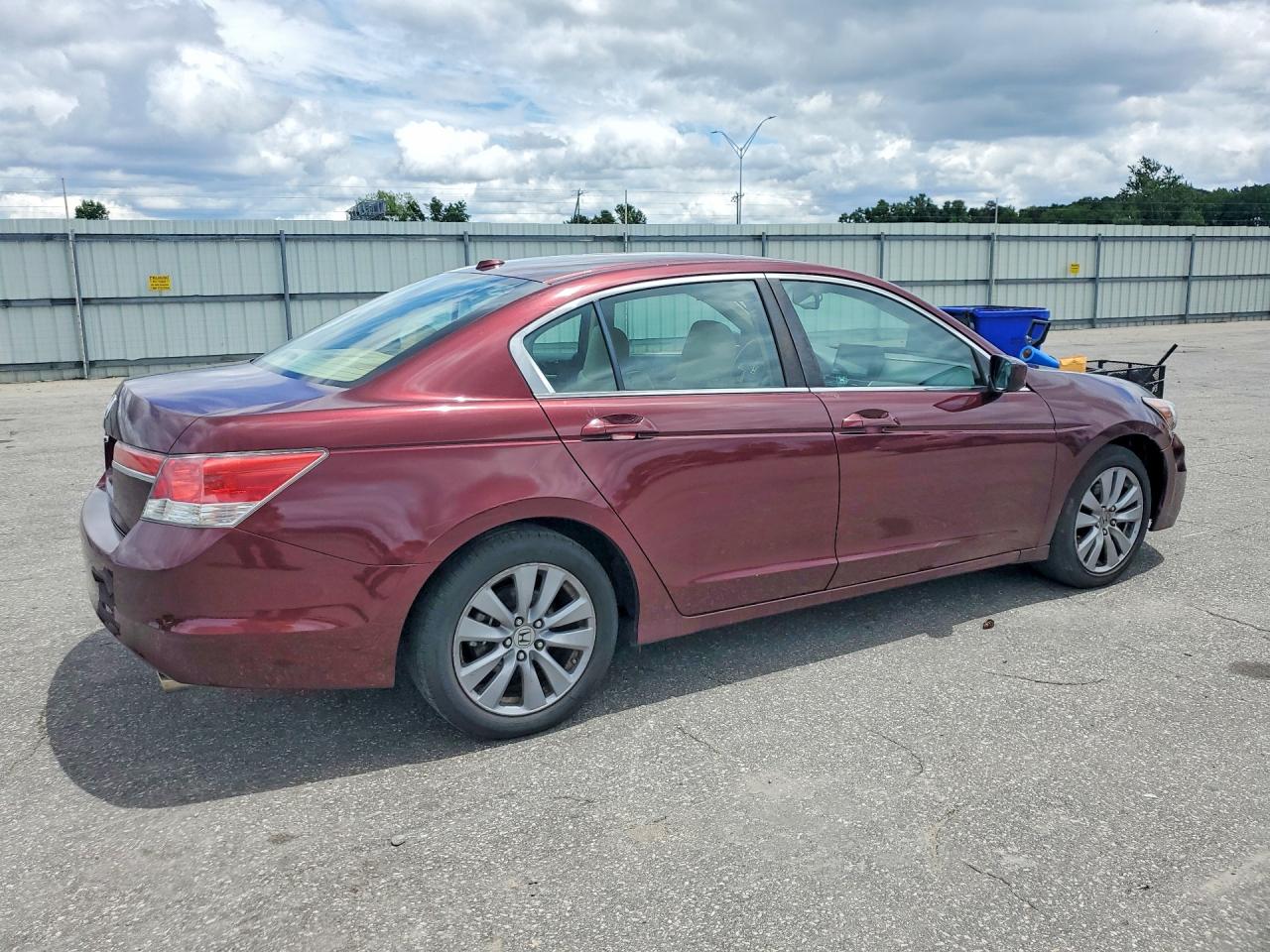 2011 Honda Accord Exl Burgundy vin: 1HGCP2F8XBA013726