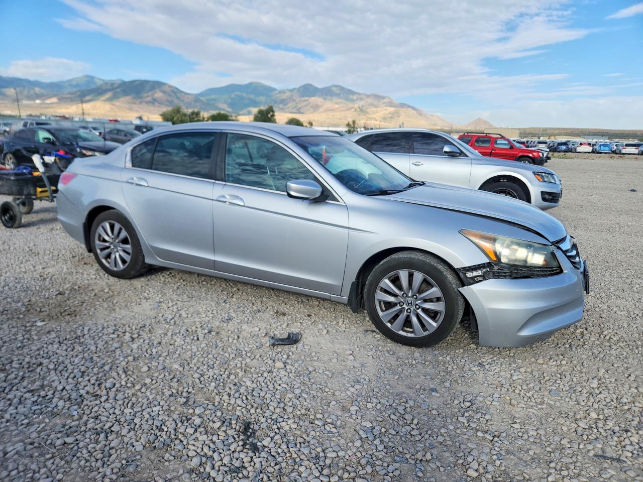 2011 Honda Accord Exl Серебряный vin: 1HGCP2F8XBA034270