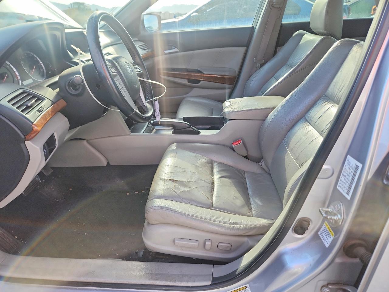 2011 Honda Accord Exl Серебряный vin: 1HGCP2F8XBA034270