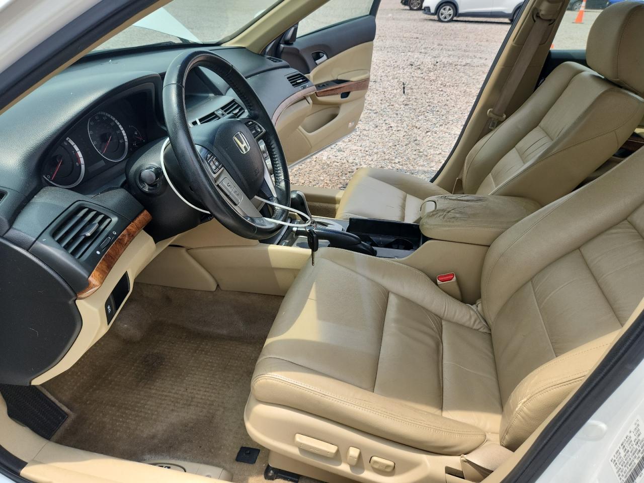 2011 Honda Accord Exl White vin: 1HGCP2F8XBA039159