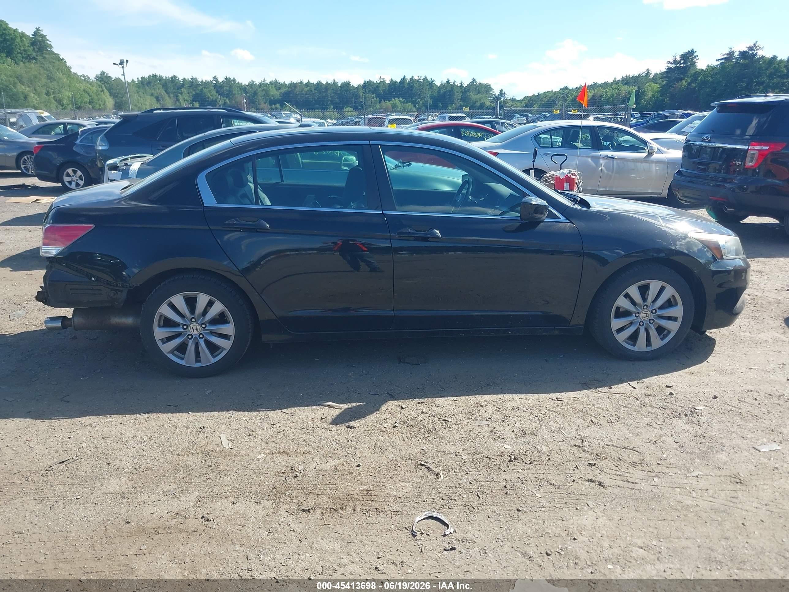 2011 Honda Accord 2.4 Ex-l Black vin: 1HGCP2F8XBA080343