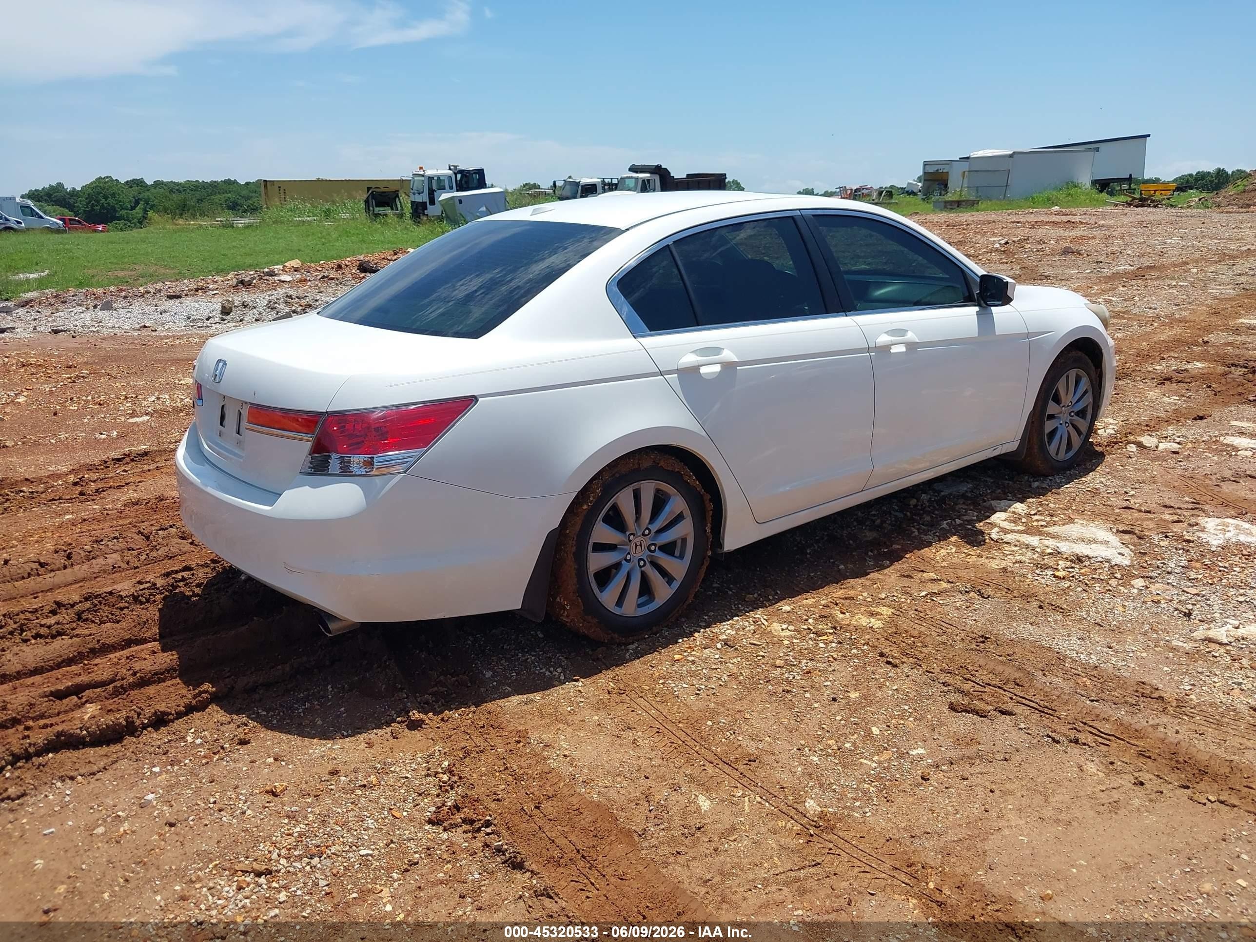 2011 Honda Accord 2.4 Ex-l White vin: 1HGCP2F8XBA091746