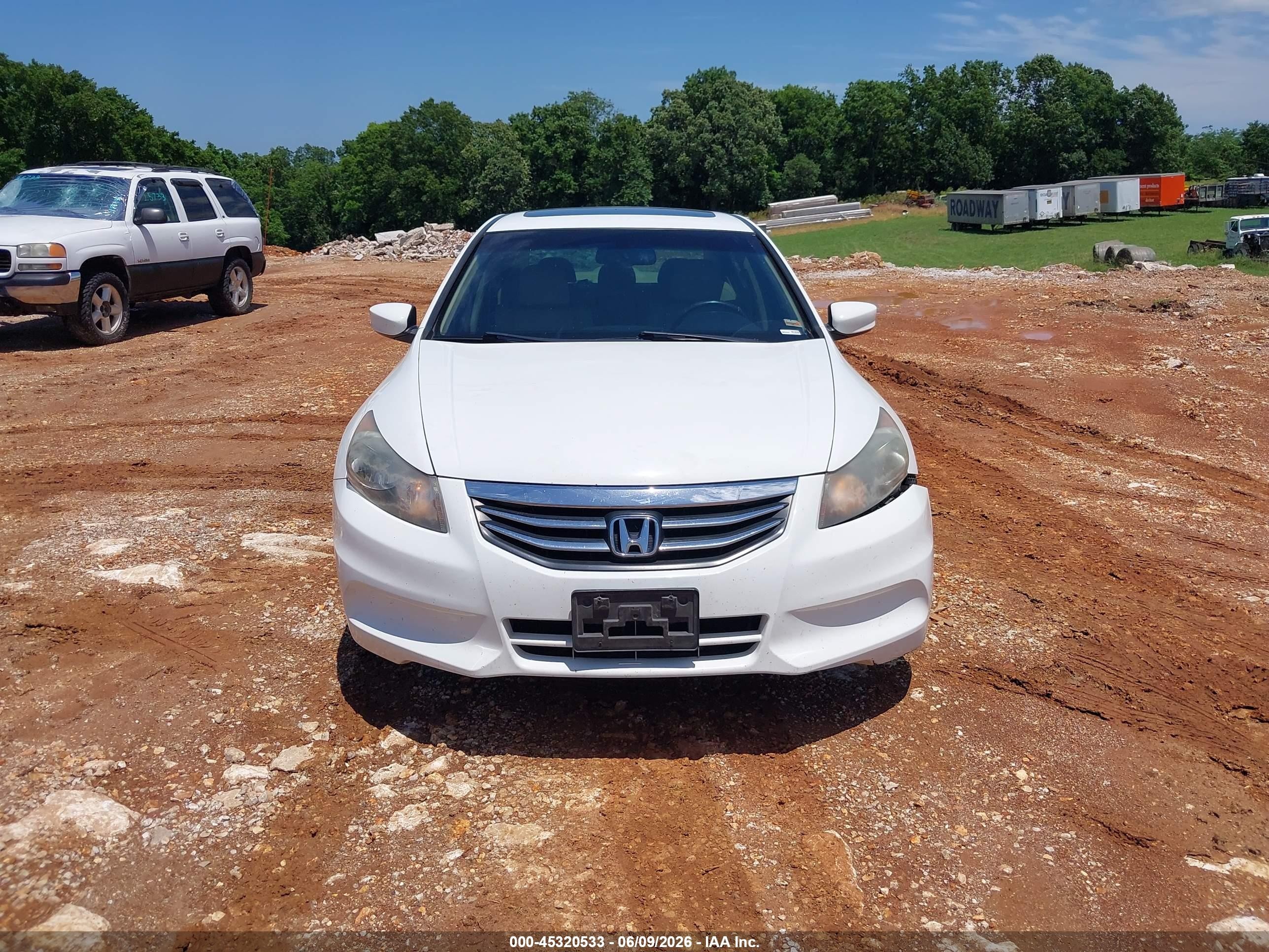 2011 Honda Accord 2.4 Ex-l White vin: 1HGCP2F8XBA091746