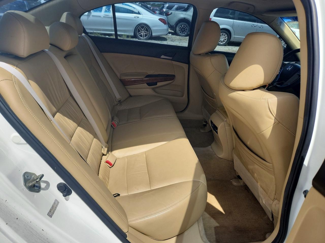 2011 Honda Accord Exl White vin: 1HGCP2F8XBA101269