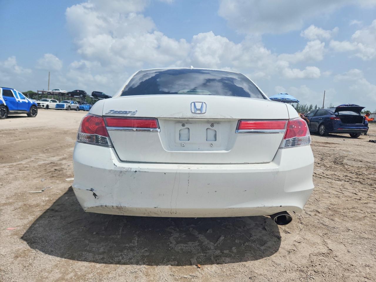 2011 Honda Accord Exl White vin: 1HGCP2F8XBA101269