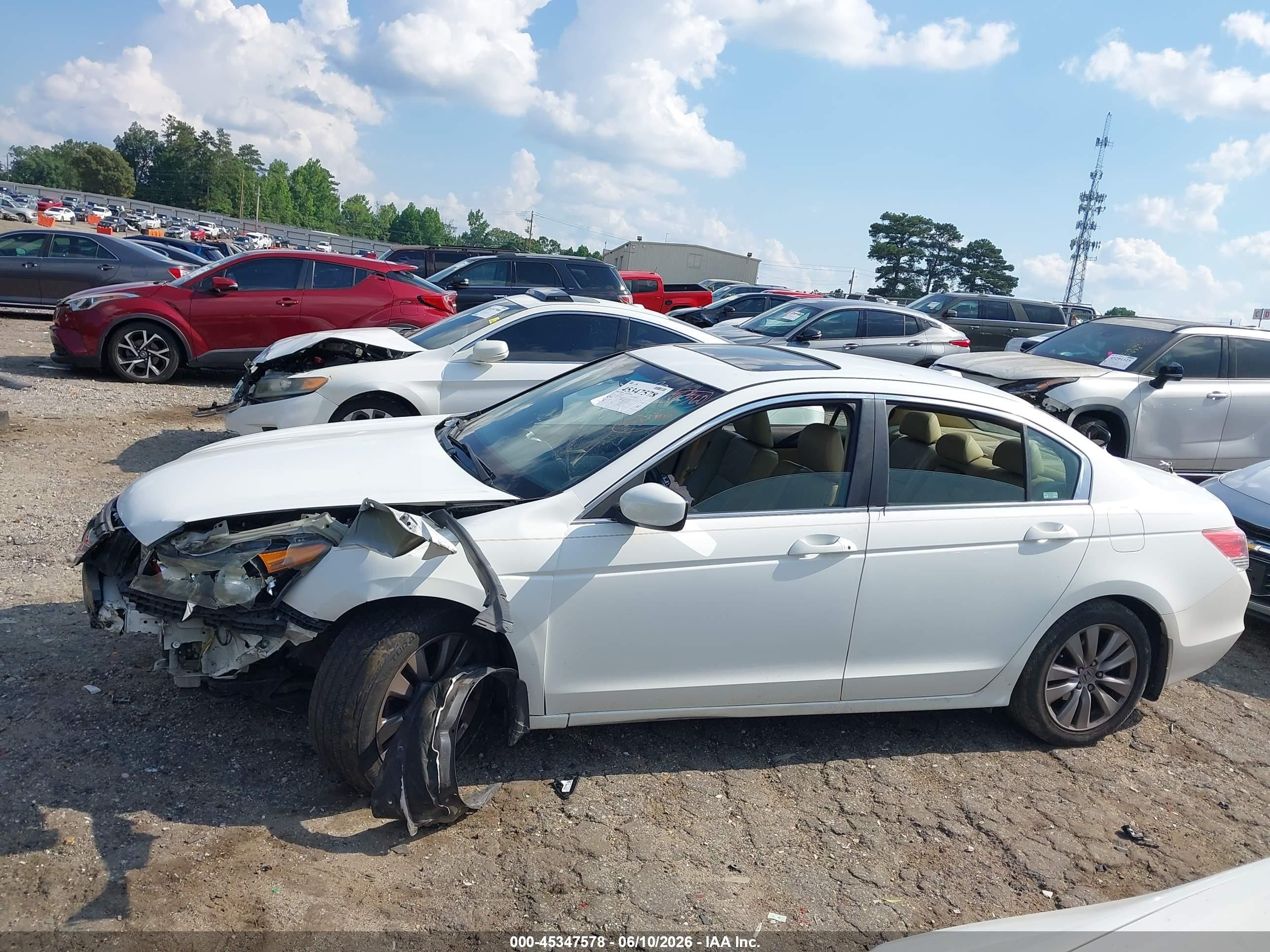 2011 Honda Accord 2.4 Ex-l White vin: 1HGCP2F8XBA103863